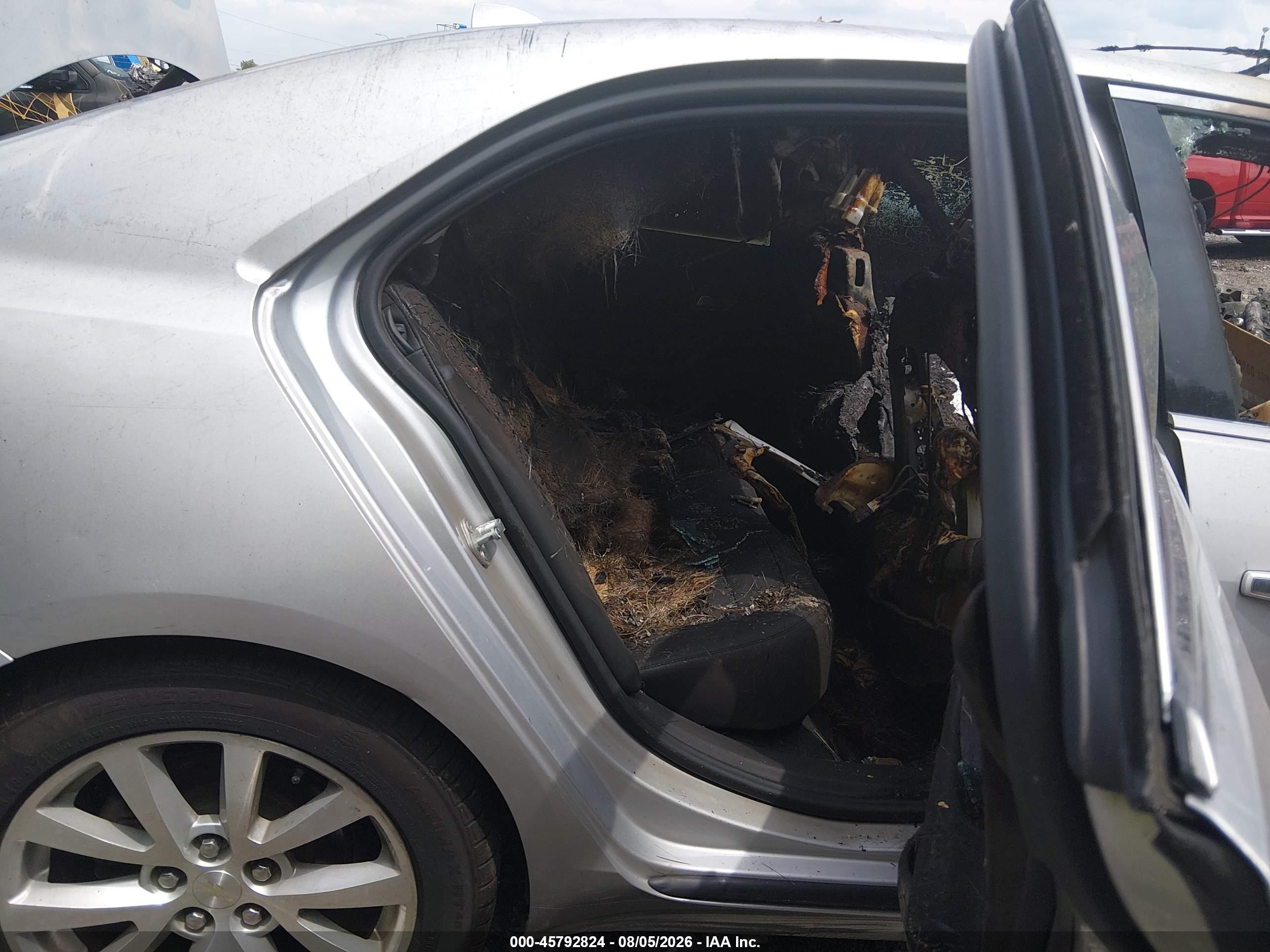 2014 Chevrolet Malibu 1lz Серебряный vin: 1G11H5SL2EU170449