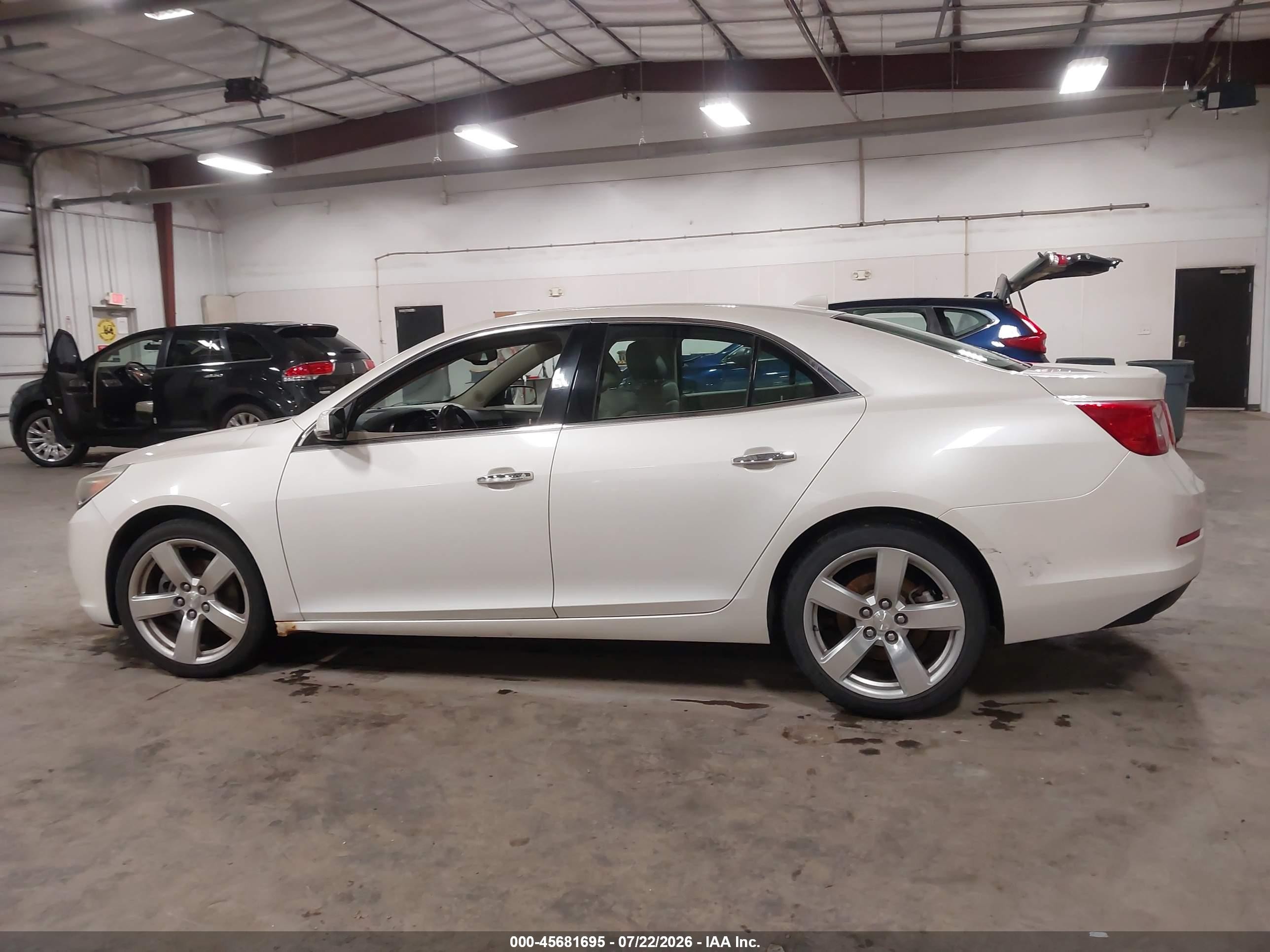 2013 Chevrolet Malibu 2lz White vin: 1G11J5SXXDF187588