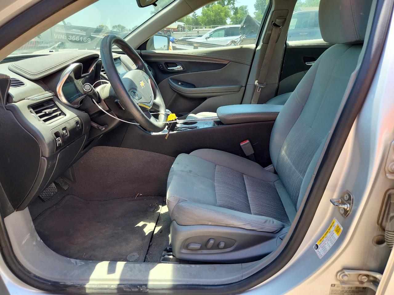 2014 Chevrolet Impala Ls White vin: 1G11X5SL2EU107256