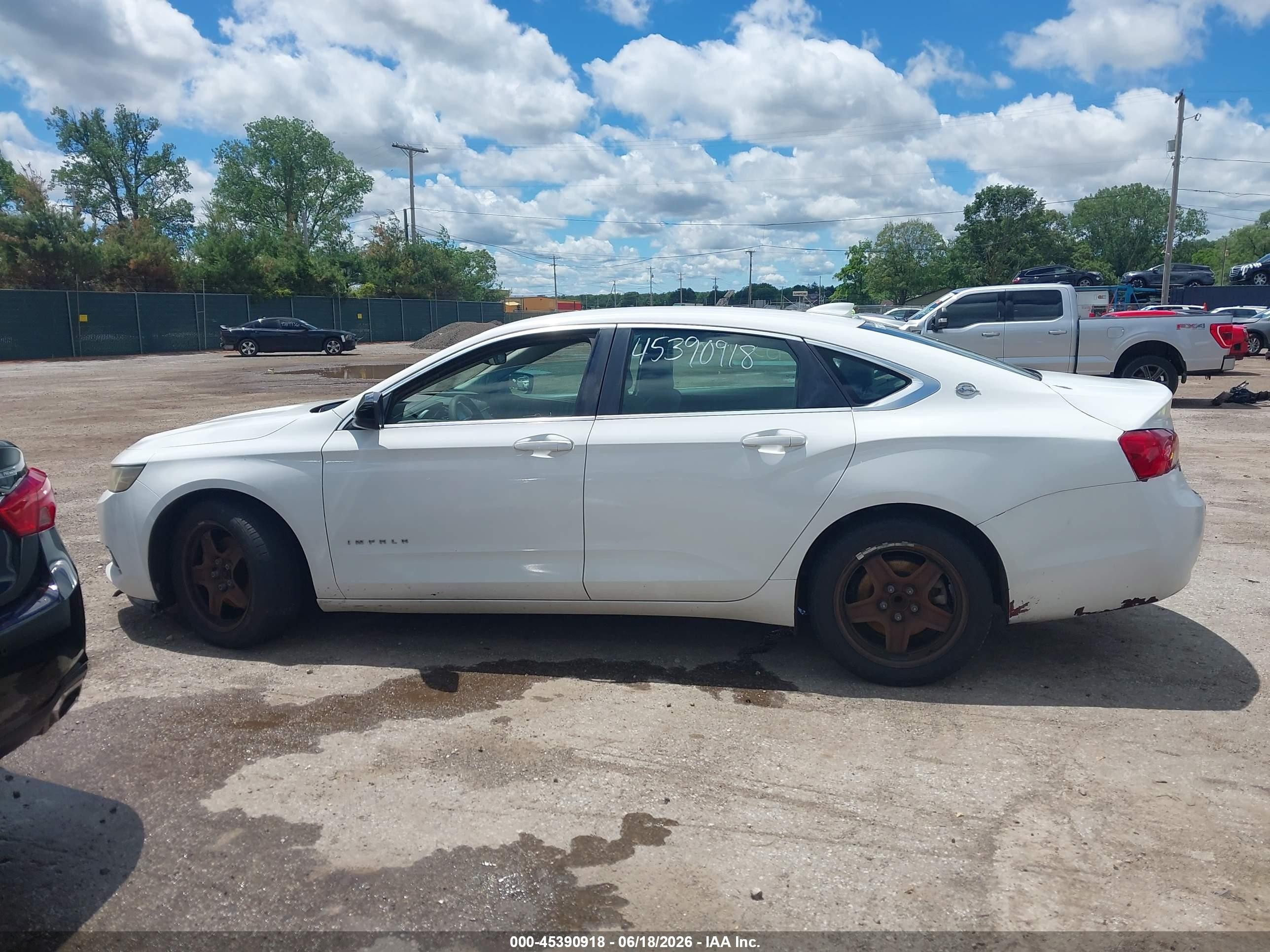 2015 Chevrolet Impala 1fl White vin: 1G11X5SL2FU101006