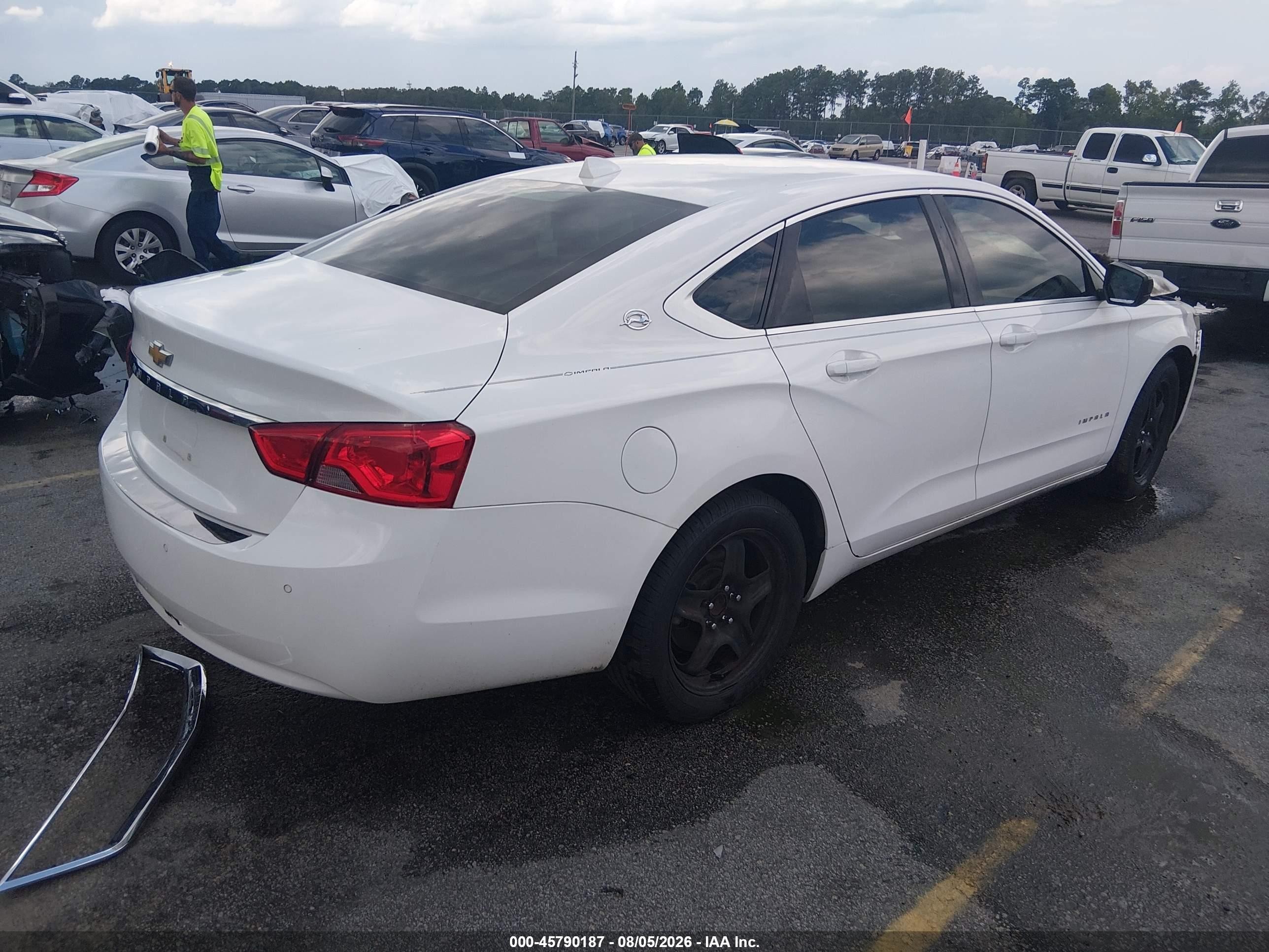 2014 Chevrolet Impala 1ls White vin: 1G11Y5SL2EU106170