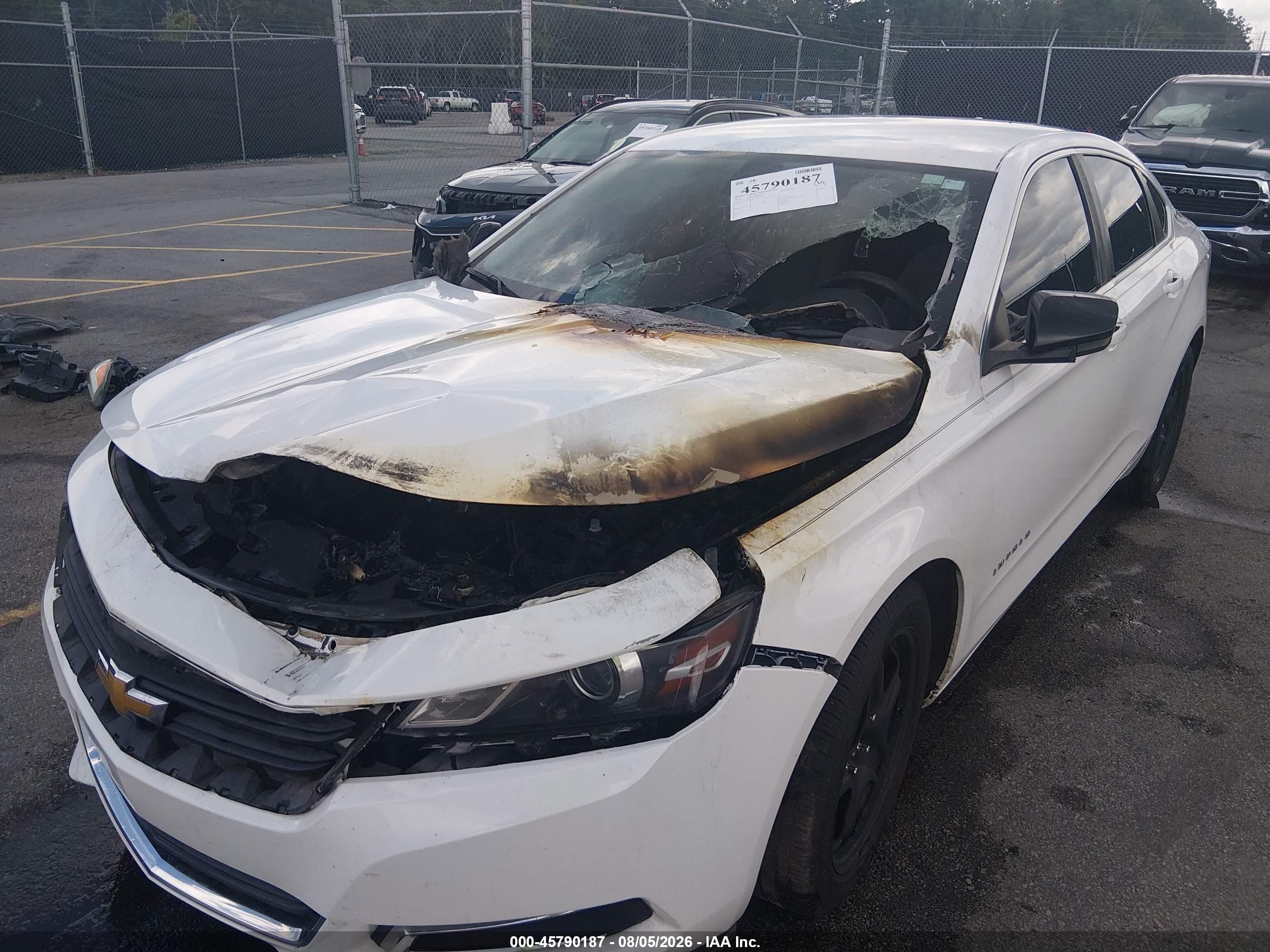 2014 Chevrolet Impala 1ls White vin: 1G11Y5SL2EU106170