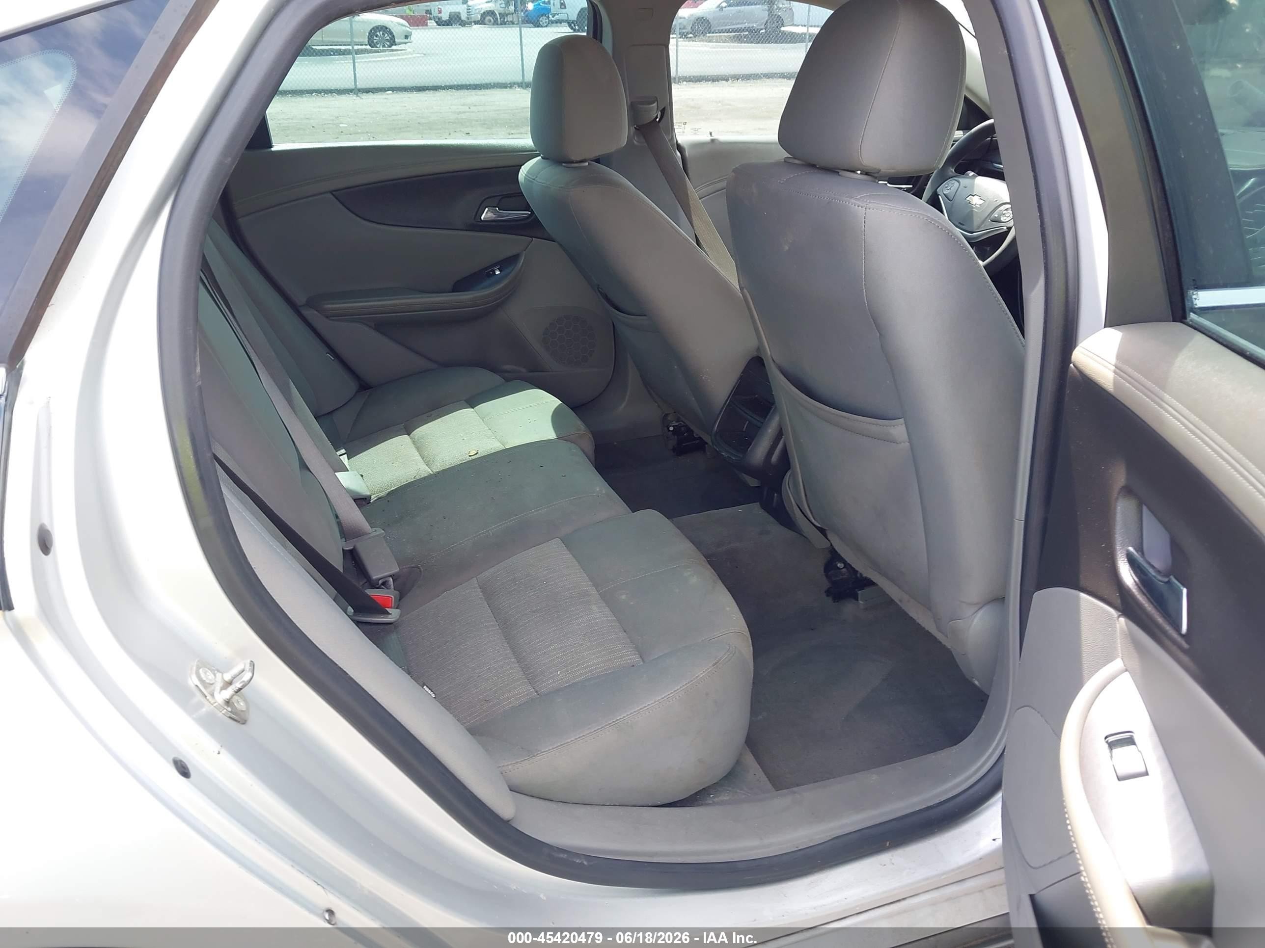 2015 Chevrolet Impala Ls Silver vin: 1G11Z5SL1FU127106