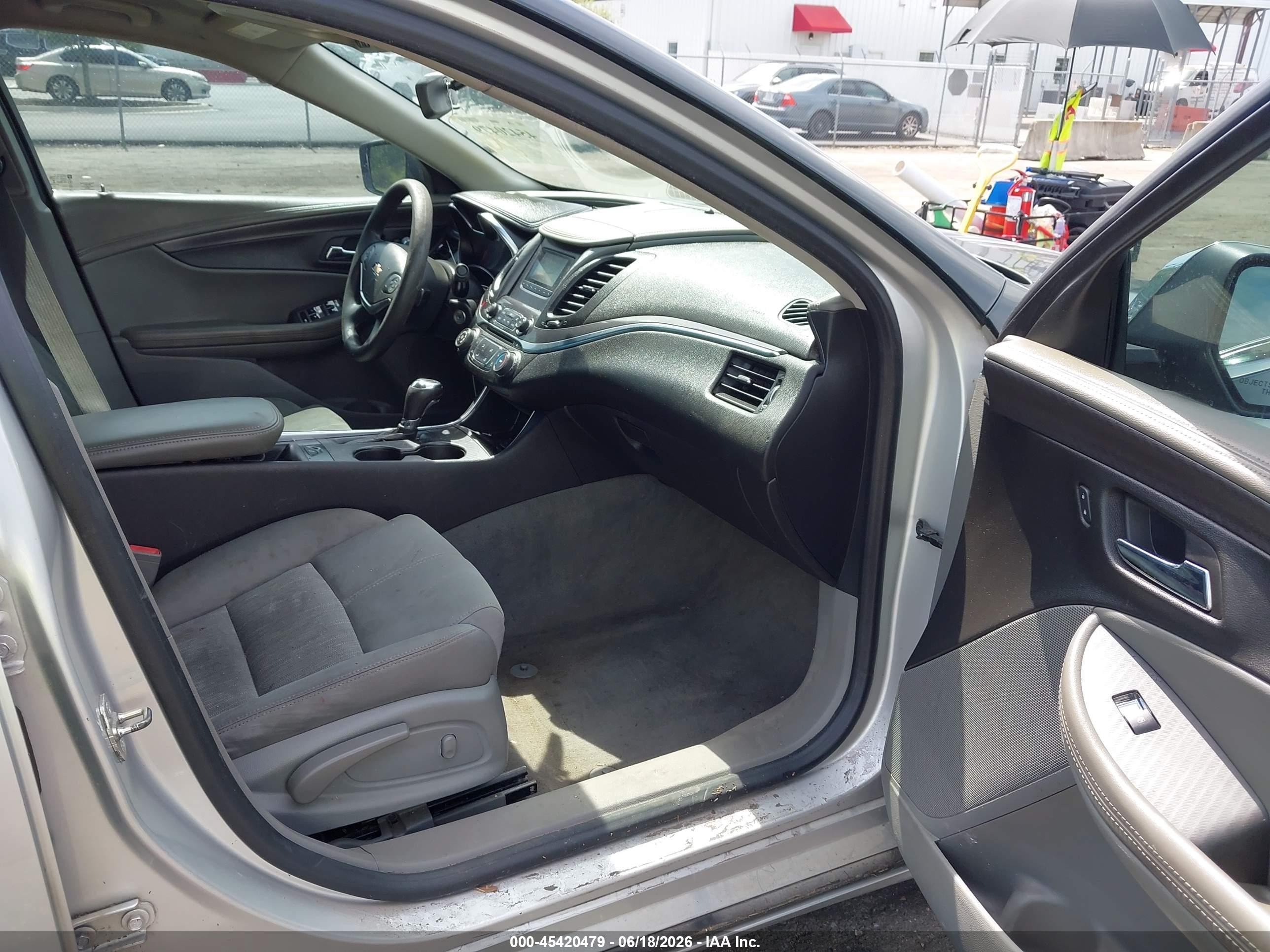2015 Chevrolet Impala Ls Silver vin: 1G11Z5SL1FU127106