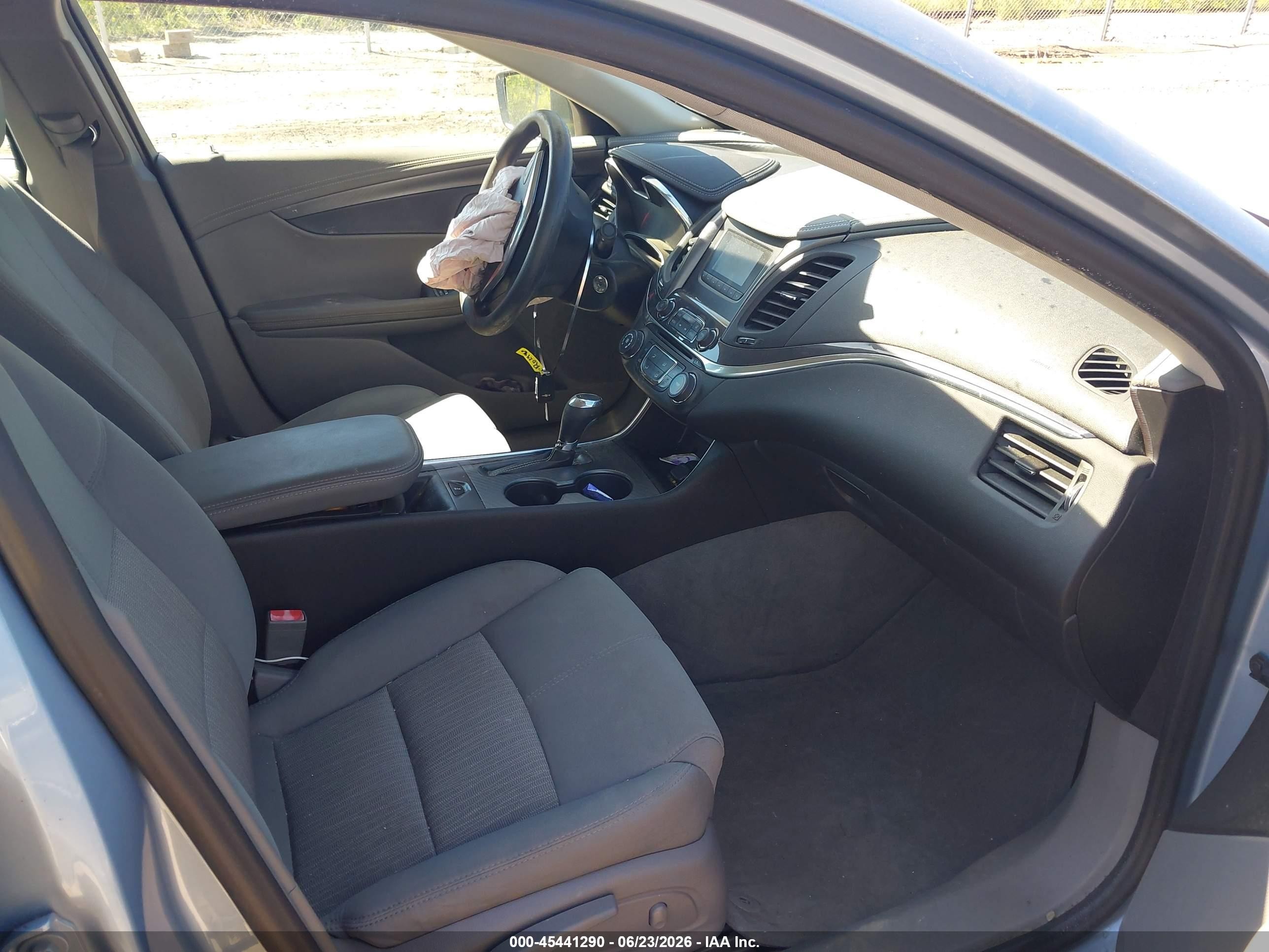 2015 Chevrolet Impala Ls Silver vin: 1G11Z5SL4FU110610