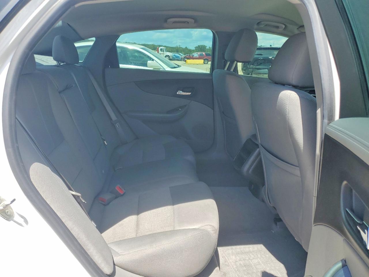 2015 Chevrolet Impala Ls White vin: 1G11Z5SL4FU114673