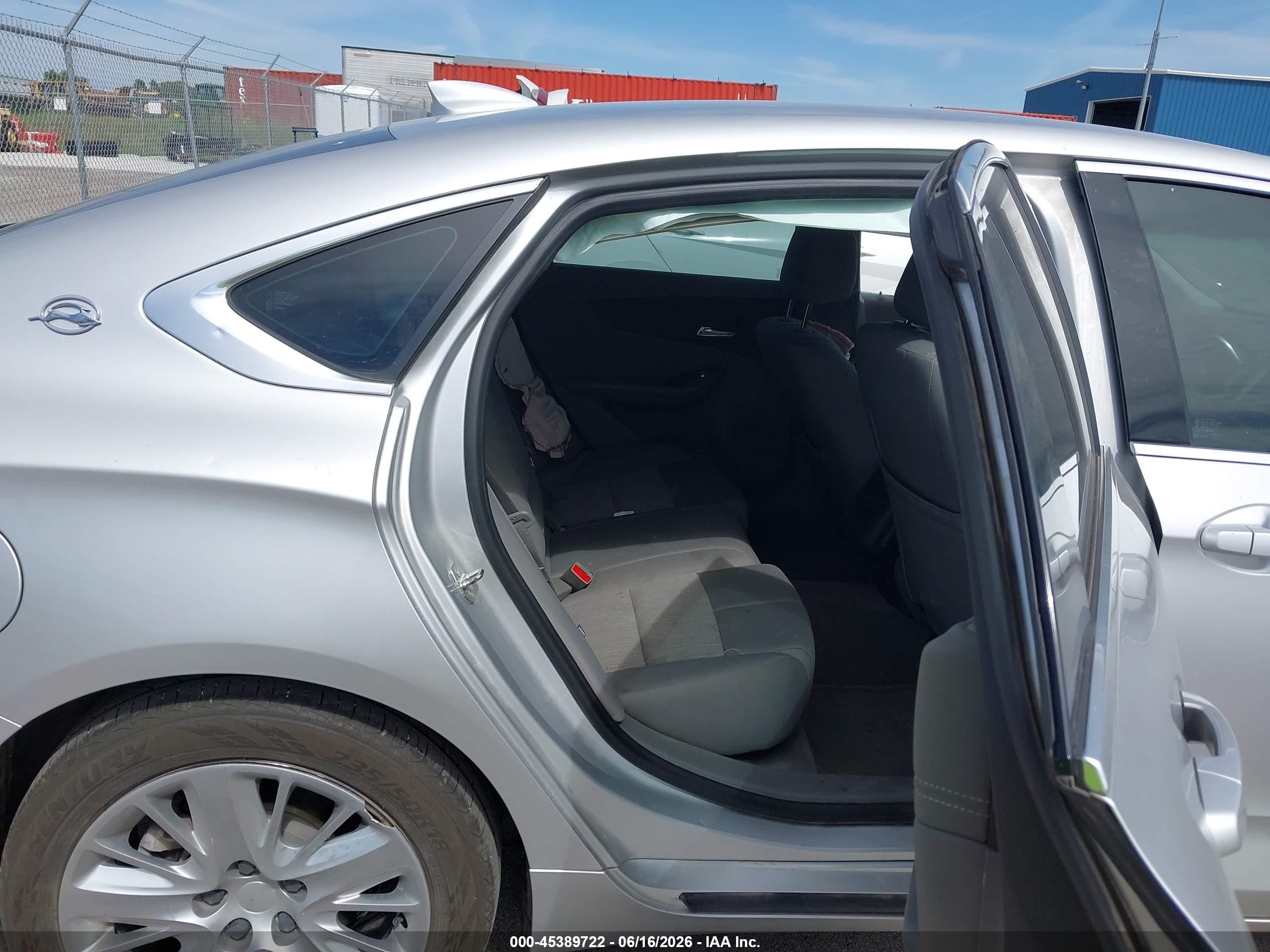 2015 Chevrolet Impala Ls Silver vin: 1G11Z5SLXFU116752