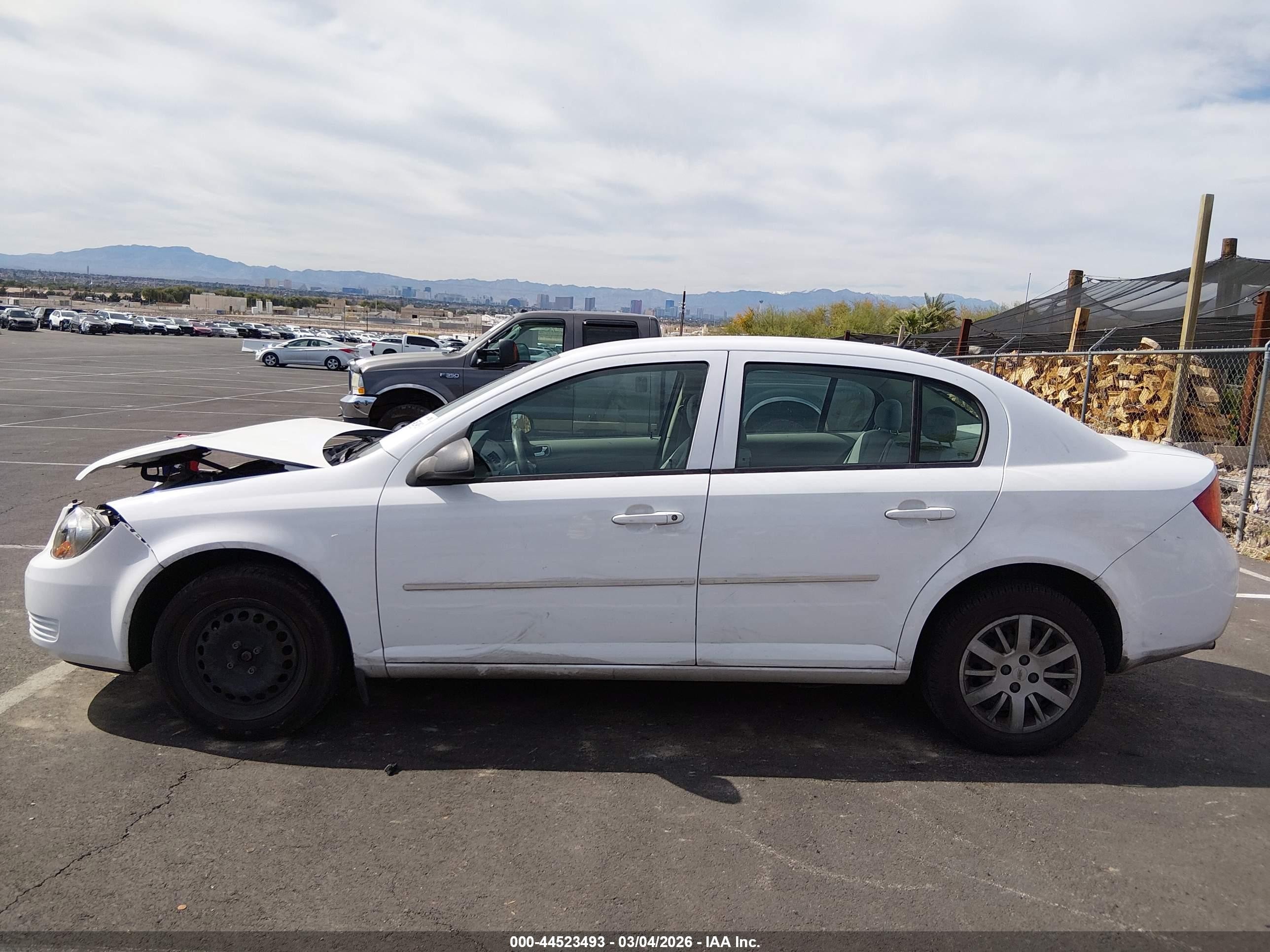 2010 Chevrolet Cobalt Ls White vin: 1G1AB5F51A7156533