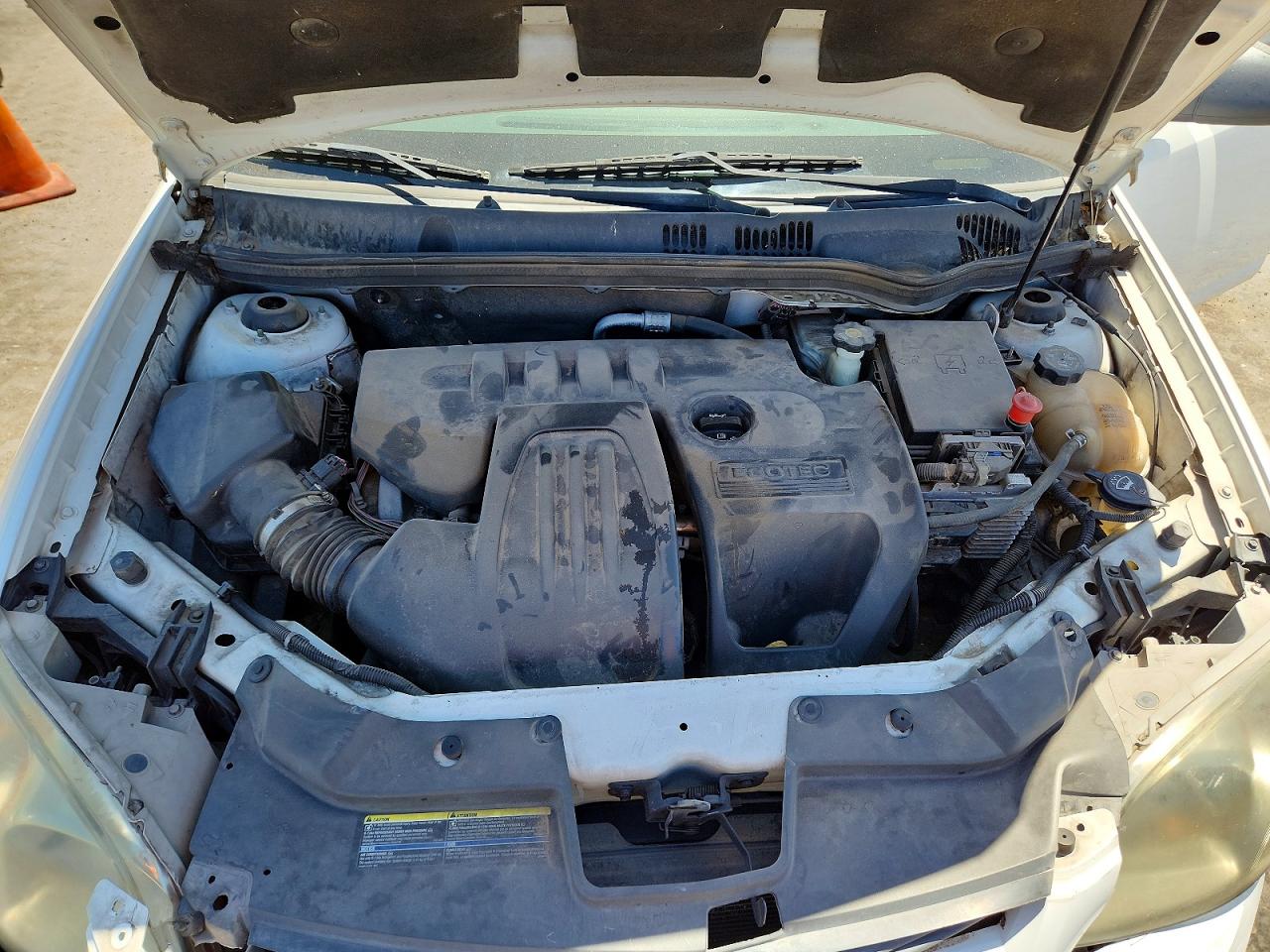 2010 Chevrolet Cobalt Ls White vin: 1G1AB5F56A7107263
