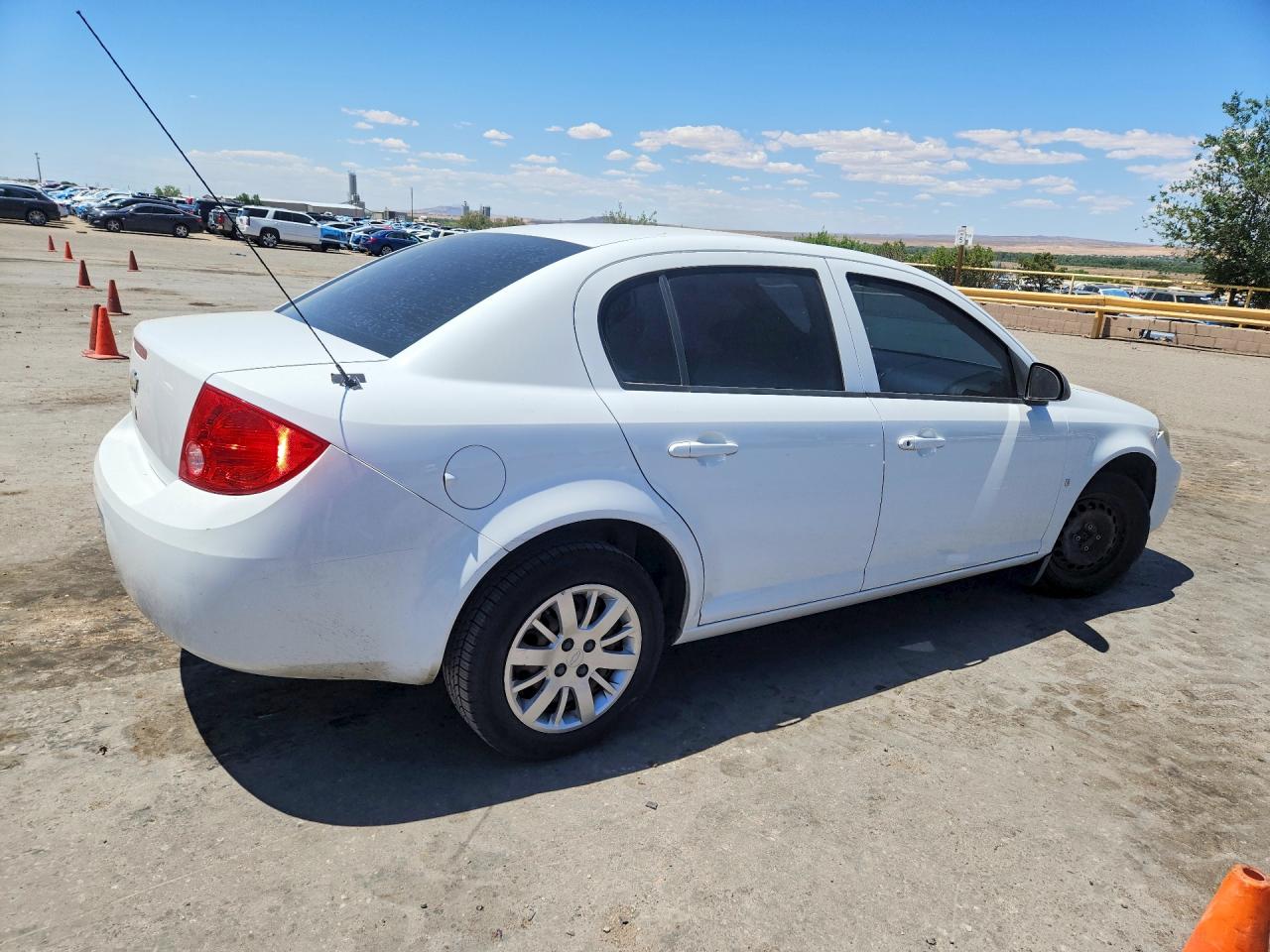 2010 Chevrolet Cobalt Ls White vin: 1G1AB5F56A7107263