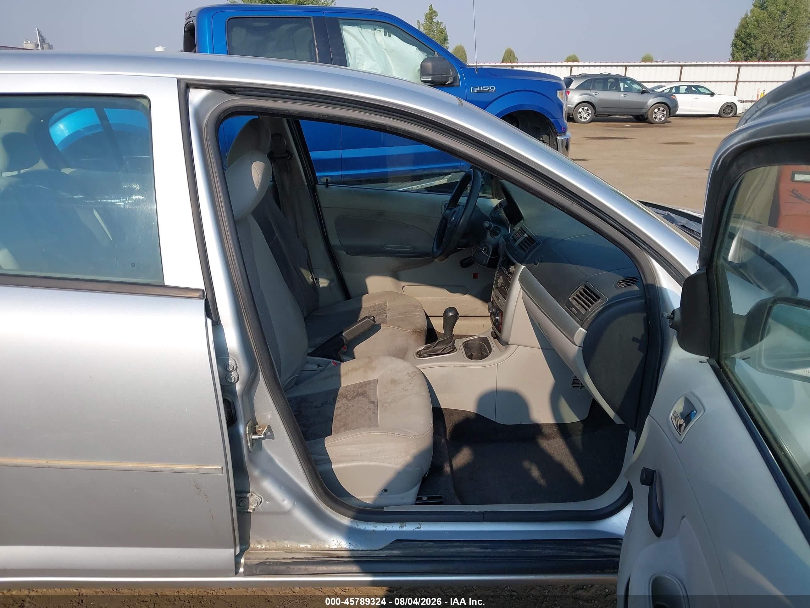 2010 Chevrolet Cobalt Ls Silver vin: 1G1AB5F57A7147948