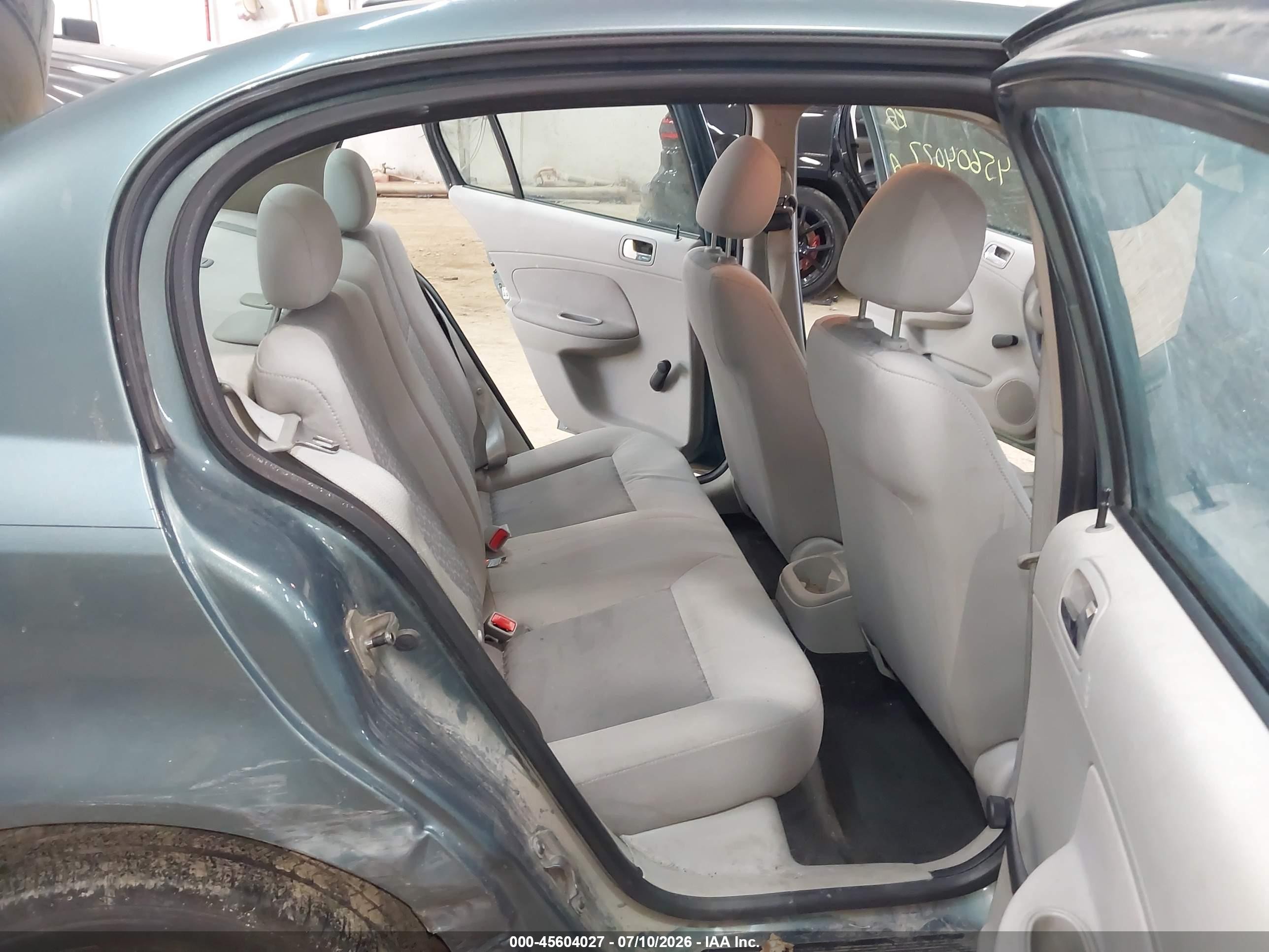 2010 Chevrolet Cobalt Ls Серый vin: 1G1AB5F58A7115848