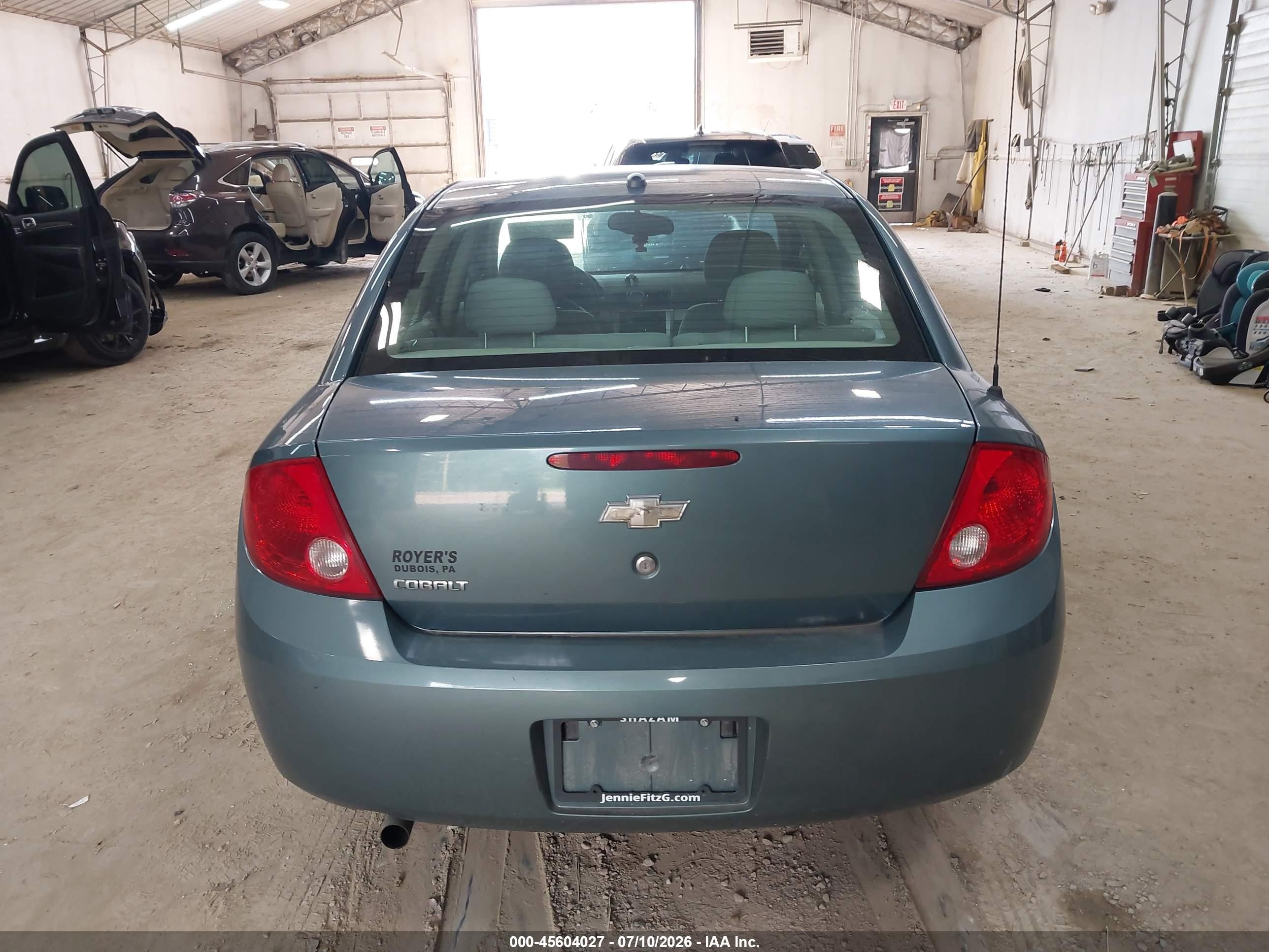 2010 Chevrolet Cobalt Ls Серый vin: 1G1AB5F58A7115848
