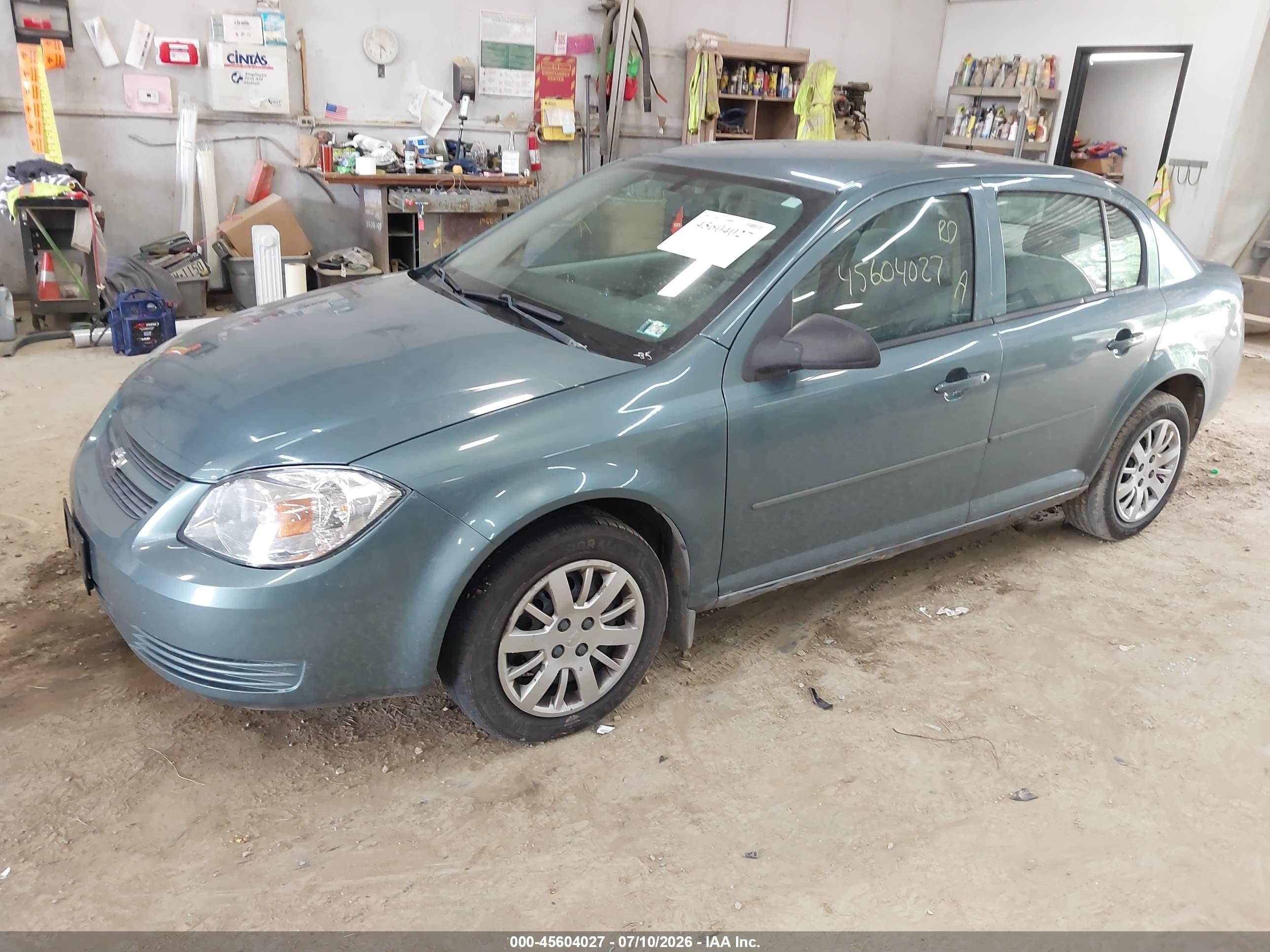 2010 Chevrolet Cobalt Ls Серый vin: 1G1AB5F58A7115848