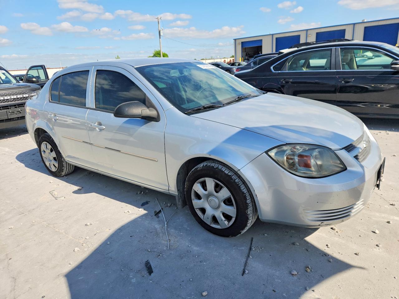 2010 Chevrolet Cobalt Ls Серебряный vin: 1G1AB5F58A7157954