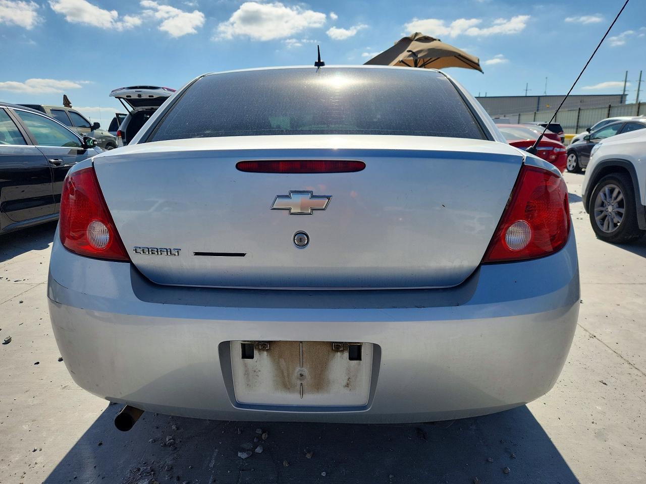 2010 Chevrolet Cobalt Ls Серебряный vin: 1G1AB5F58A7157954