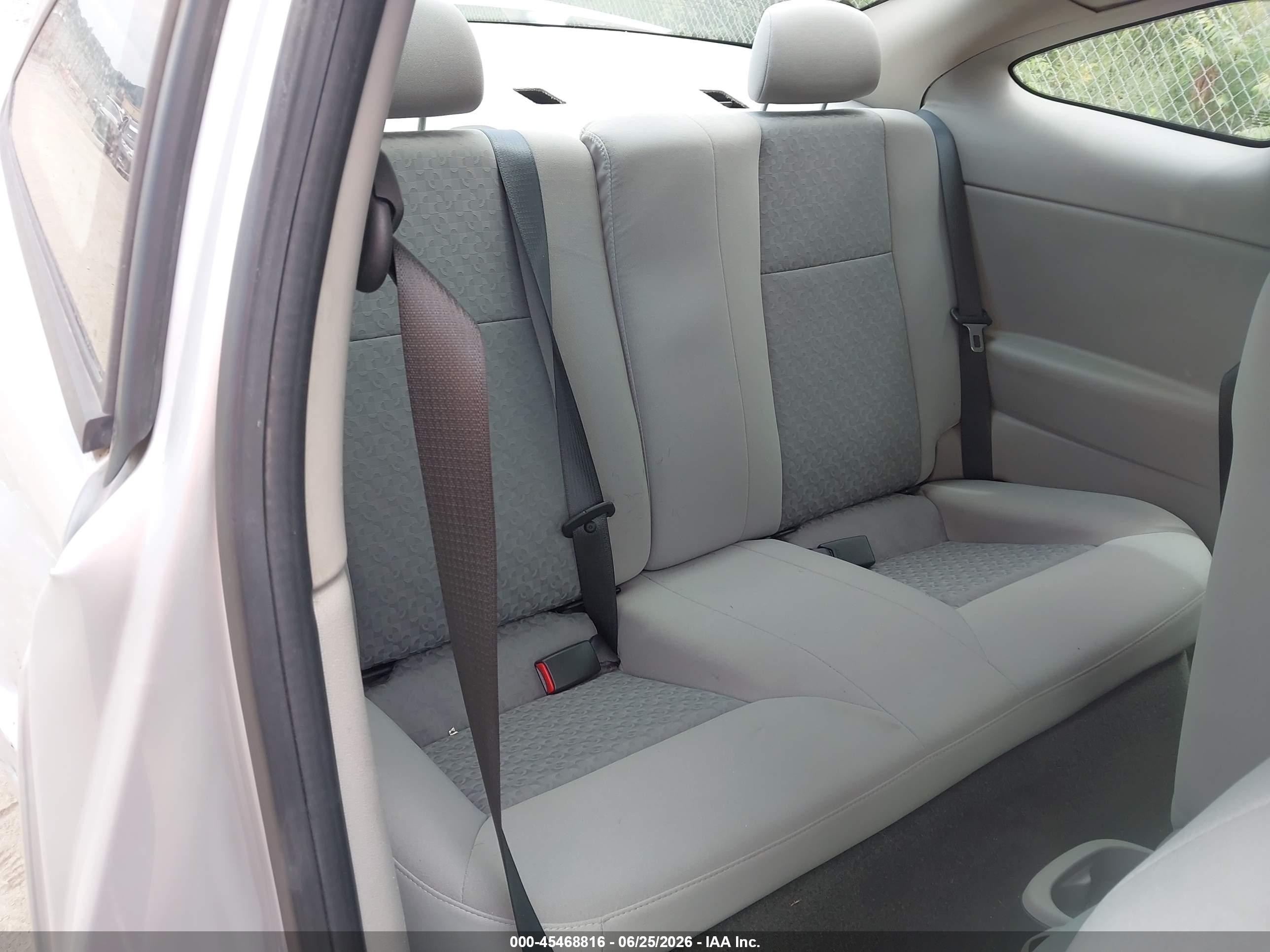 2007 Chevrolet Cobalt Ls Silver vin: 1G1AK15F377175371