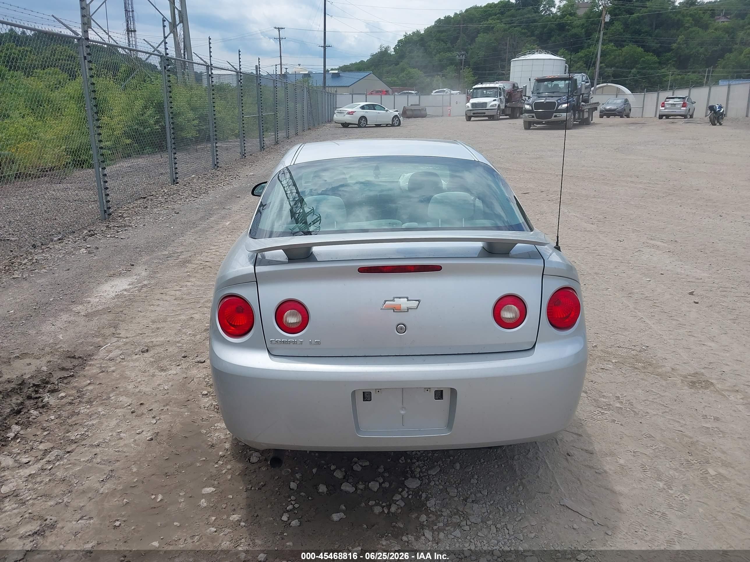 2007 Chevrolet Cobalt Ls Silver vin: 1G1AK15F377175371