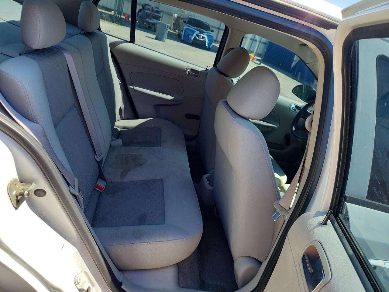 2005 Chevrolet Cobalt White vin: 1G1AK52F657526413
