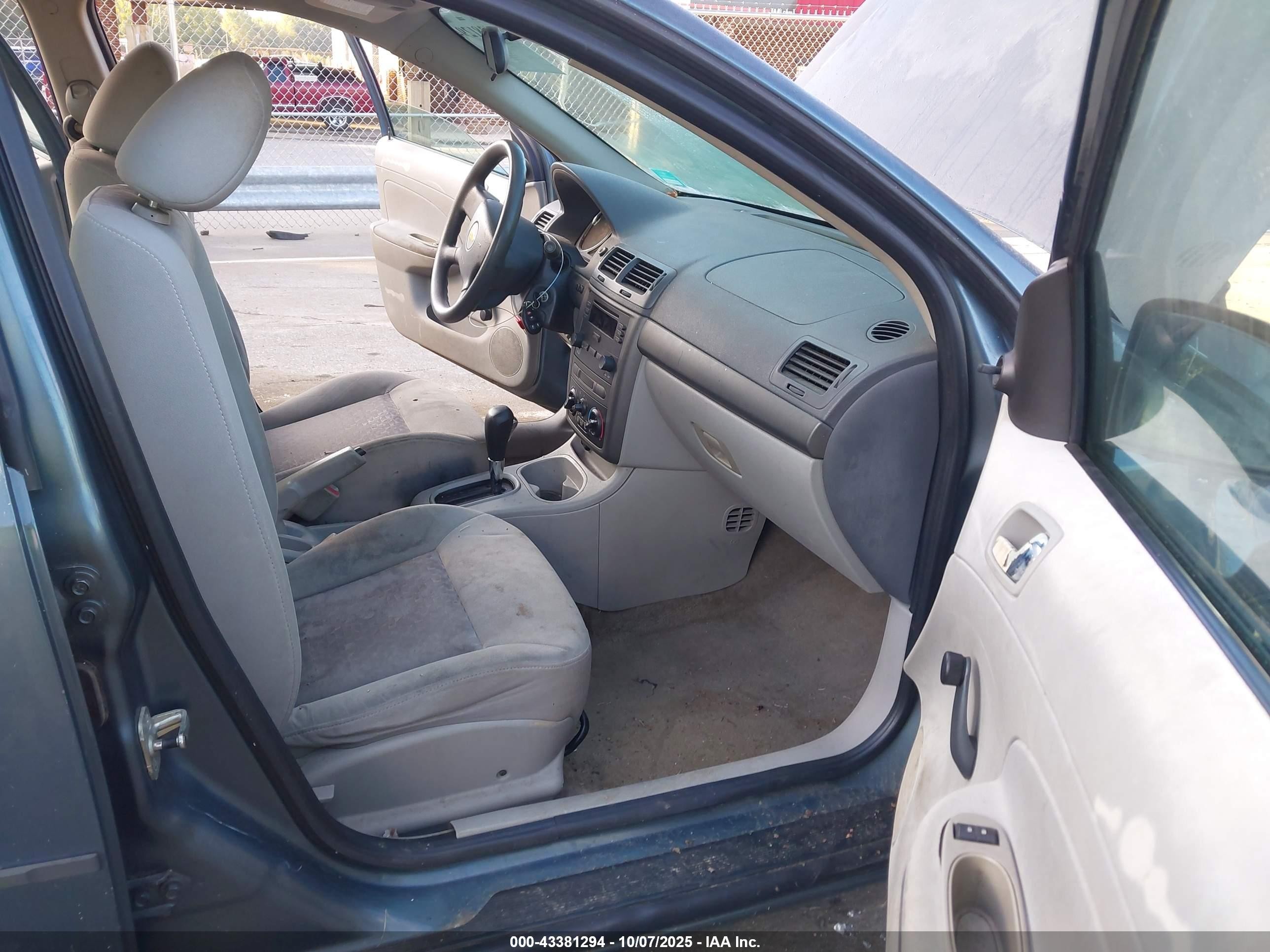 2005 Chevrolet Cobalt   Teal vin: 1G1AK52F657593691