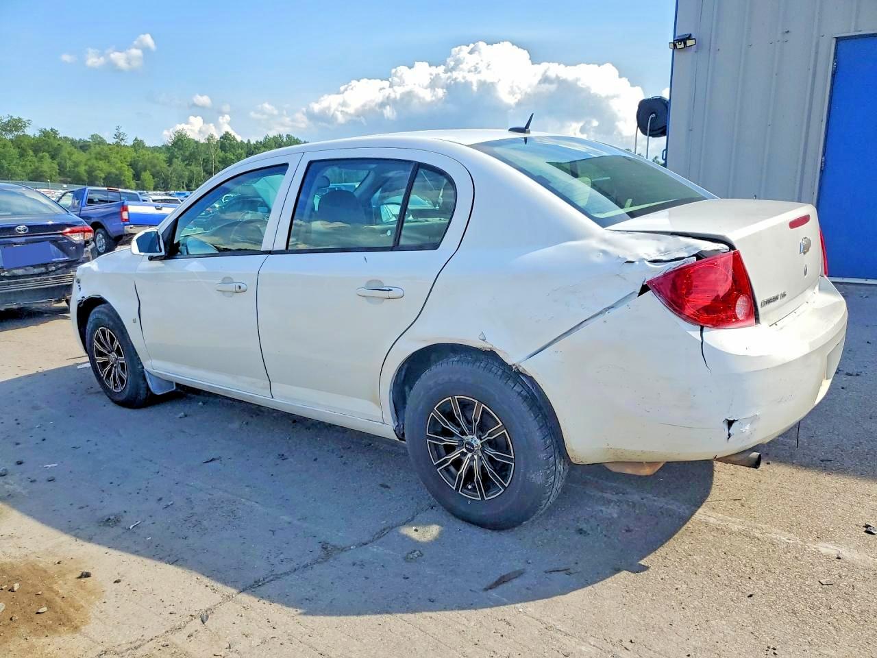 2009 Chevrolet Cobalt Ls White vin: 1G1AK58H897188611