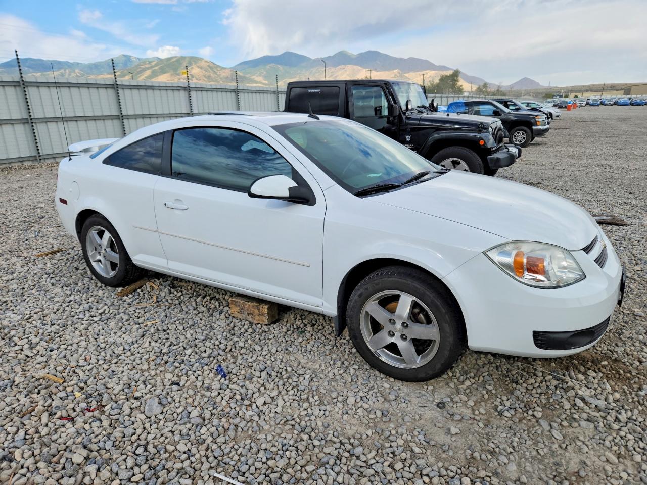 2005 Chevrolet Cobalt Ls White vin: 1G1AL14F957662747