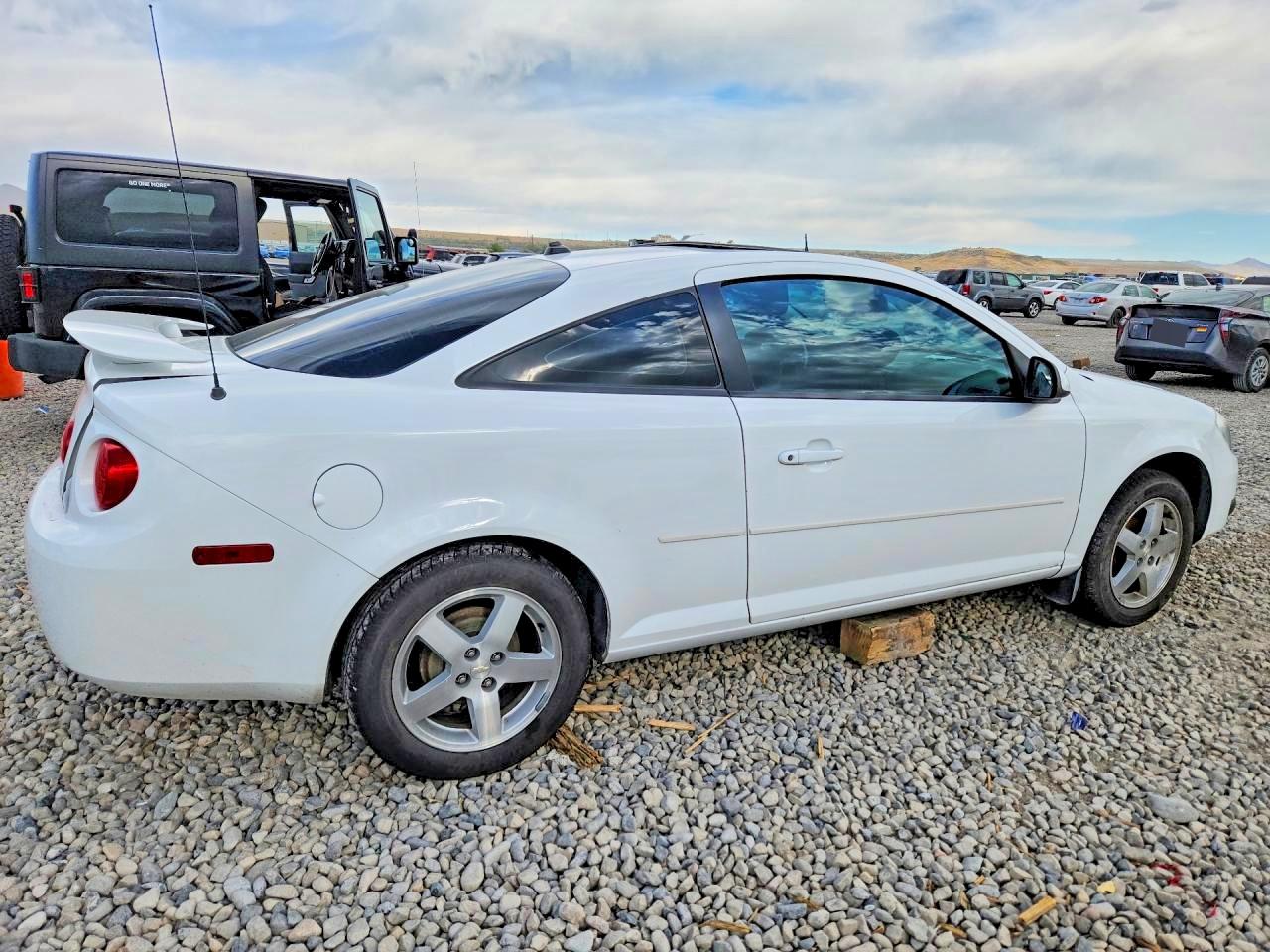 2005 Chevrolet Cobalt Ls White vin: 1G1AL14F957662747