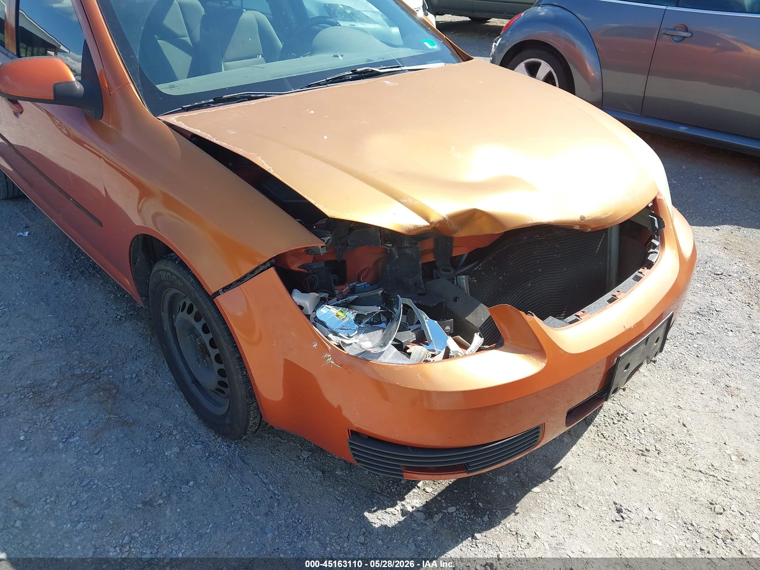 2005 Chevrolet Cobalt Ls Orange vin: 1G1AL52F057561445