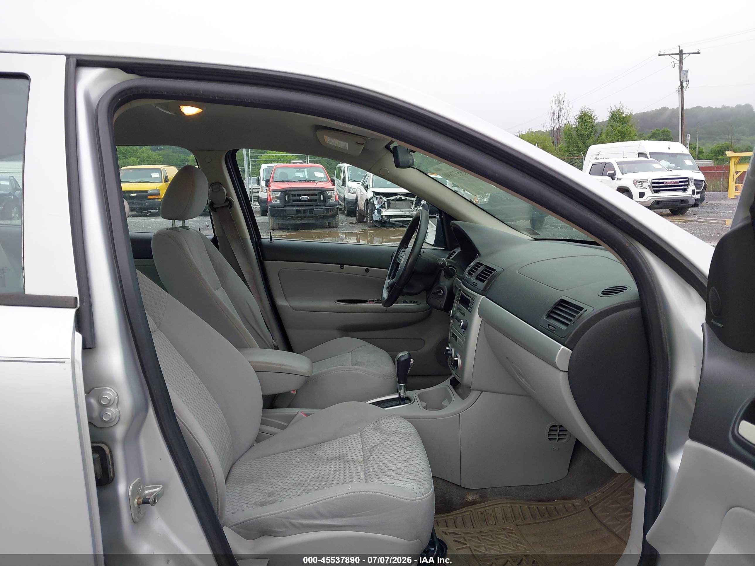 2005 Chevrolet Cobalt Ls Silver vin: 1G1AL52F557648077