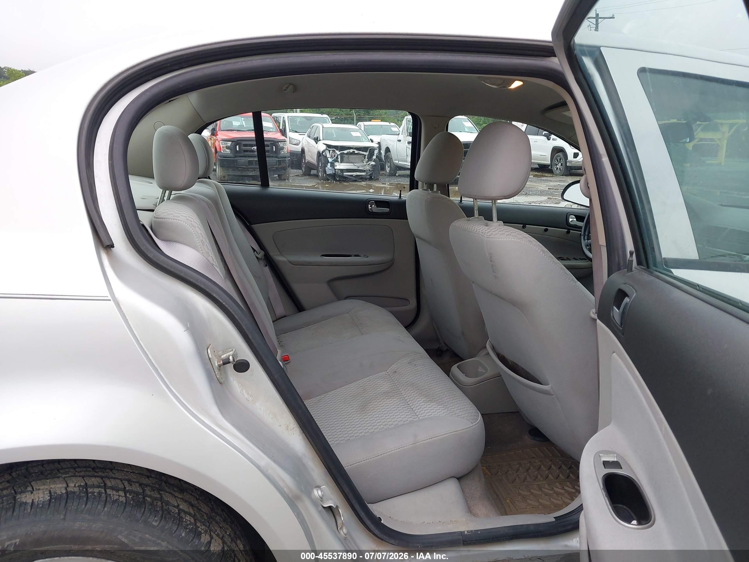 2005 Chevrolet Cobalt Ls Silver vin: 1G1AL52F557648077