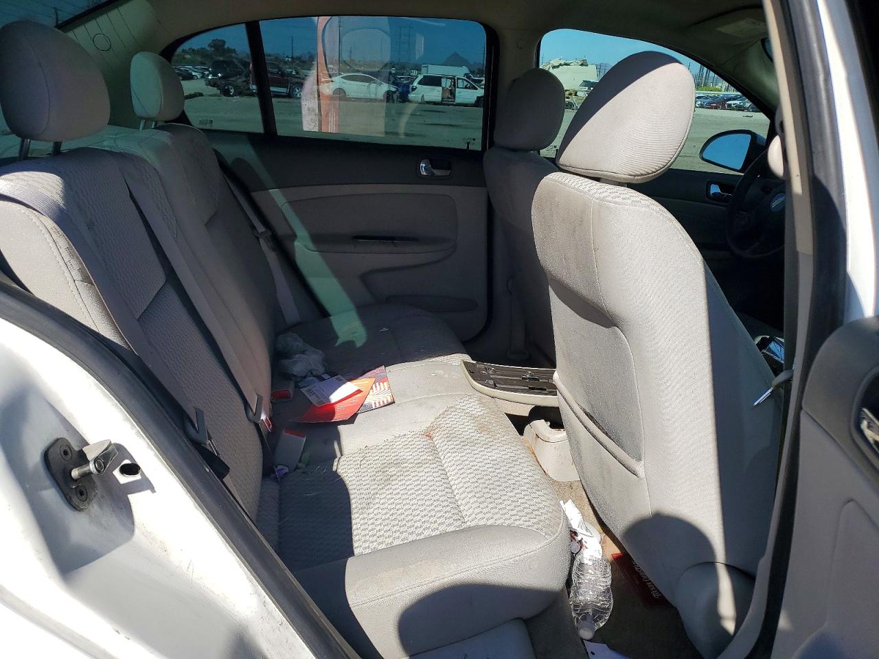 2005 Chevrolet Cobalt Ls Белый vin: 1G1AL52F657659508