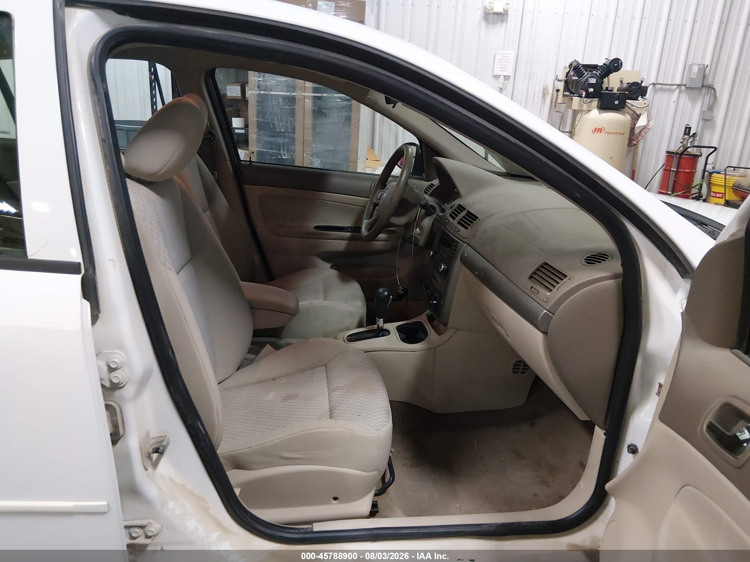 2005 Chevrolet Cobalt Ls White vin: 1G1AL52F657666314