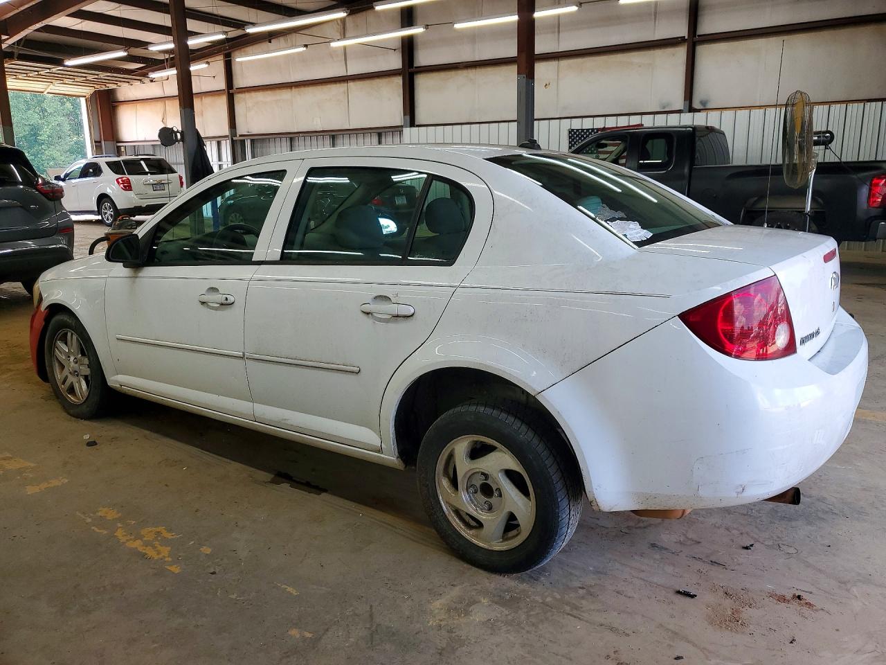 2005 Chevrolet Cobalt Ls Белый vin: 1G1AL52F857540925