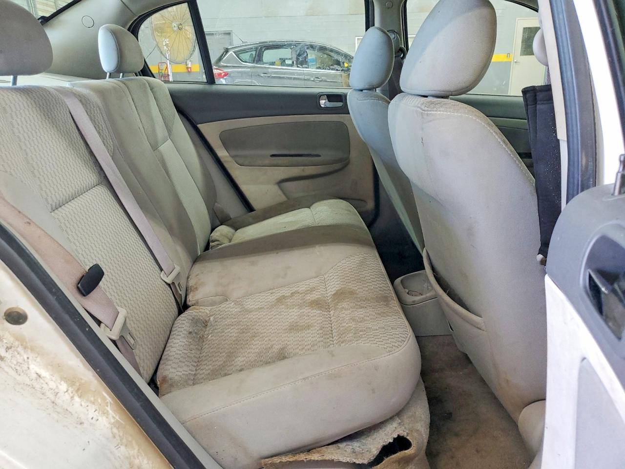 2005 Chevrolet Cobalt Ls Белый vin: 1G1AL52F857540925
