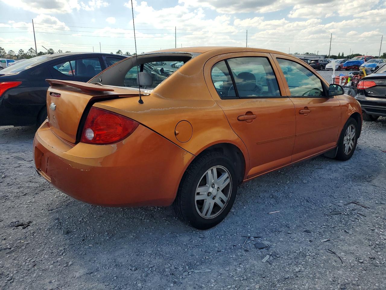 2005 Chev Cobalt Ls Orange vin: 1G1AL52F857659431