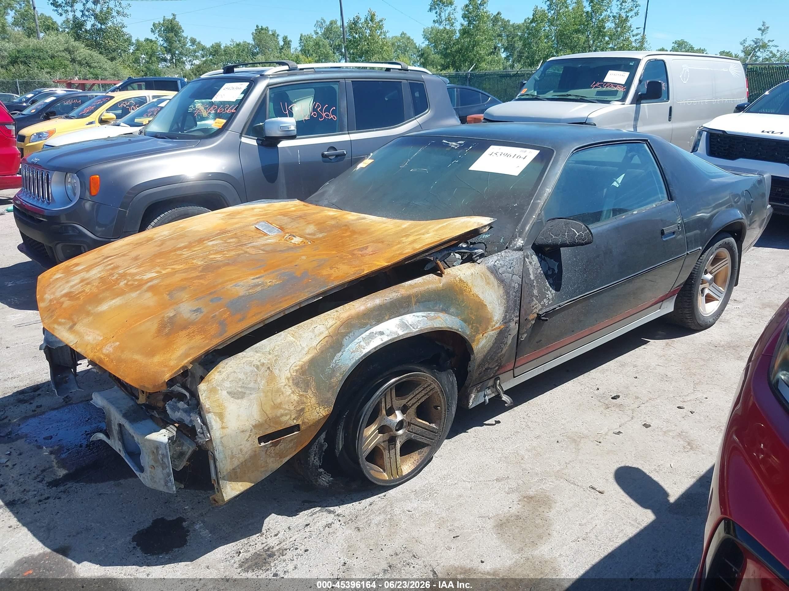 1984 Chevrolet Camaro   Черный vin: 1G1AP87G2EN104025