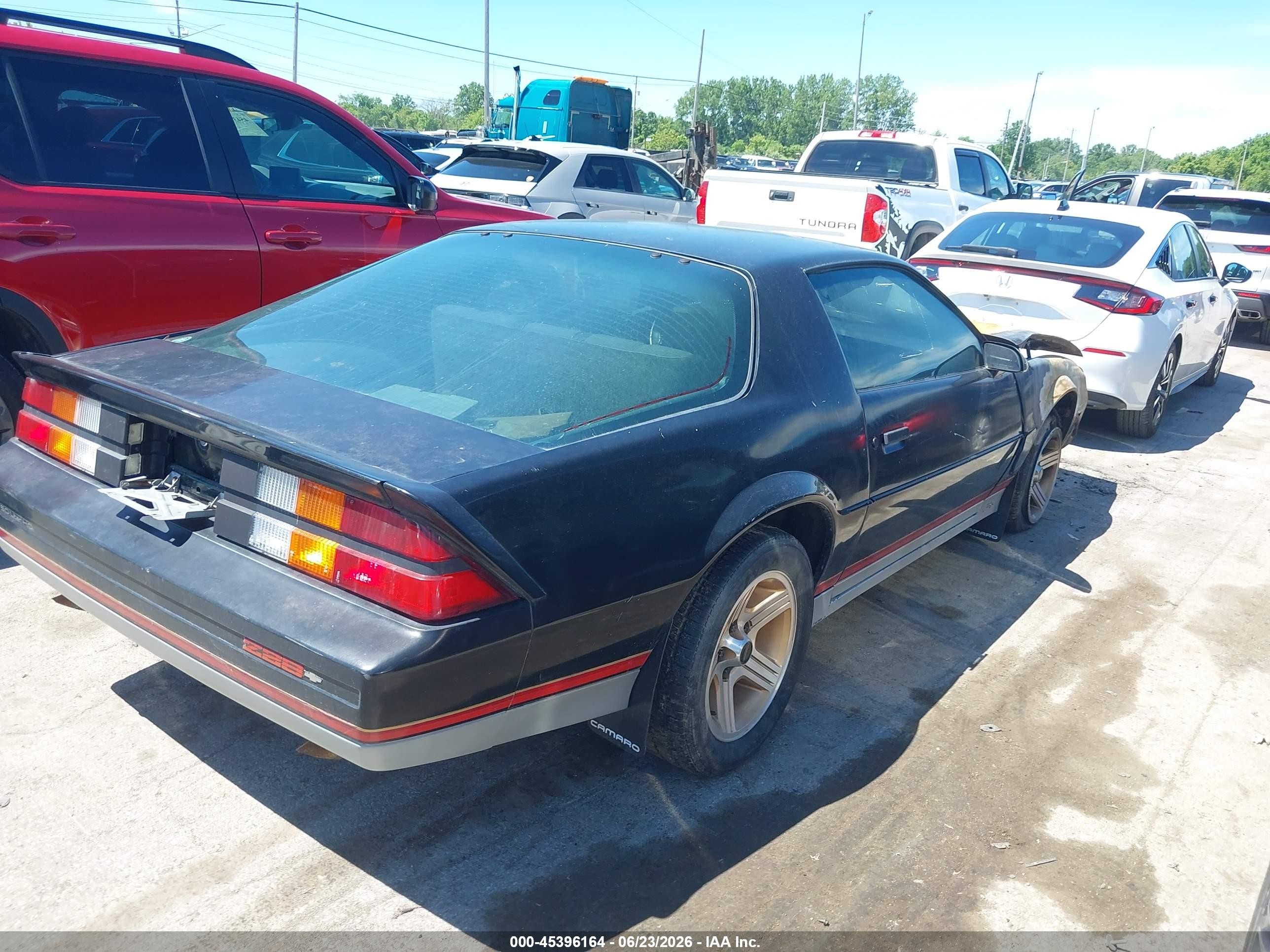 1984 Chevrolet Camaro   Черный vin: 1G1AP87G2EN104025