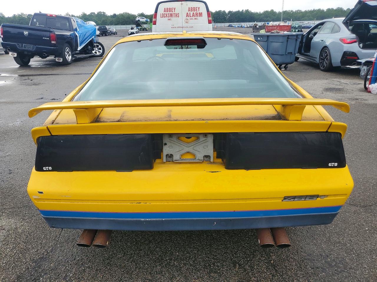 1984 Chevrolet Camaro Желтый vin: 1G1AP87H2EN119441