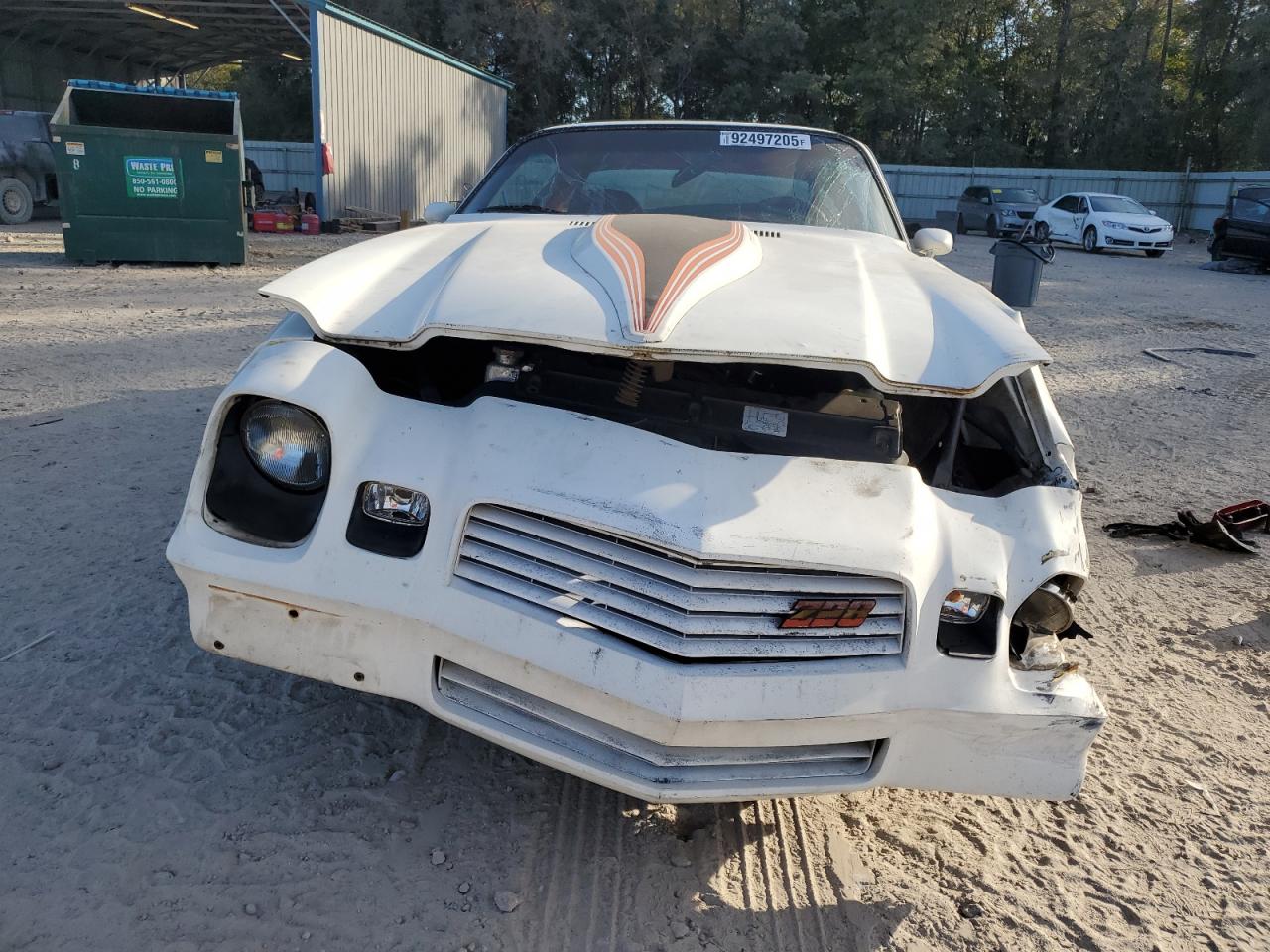 1981 Chevrolet Camaro White vin: 1G1AP87H8BL120939