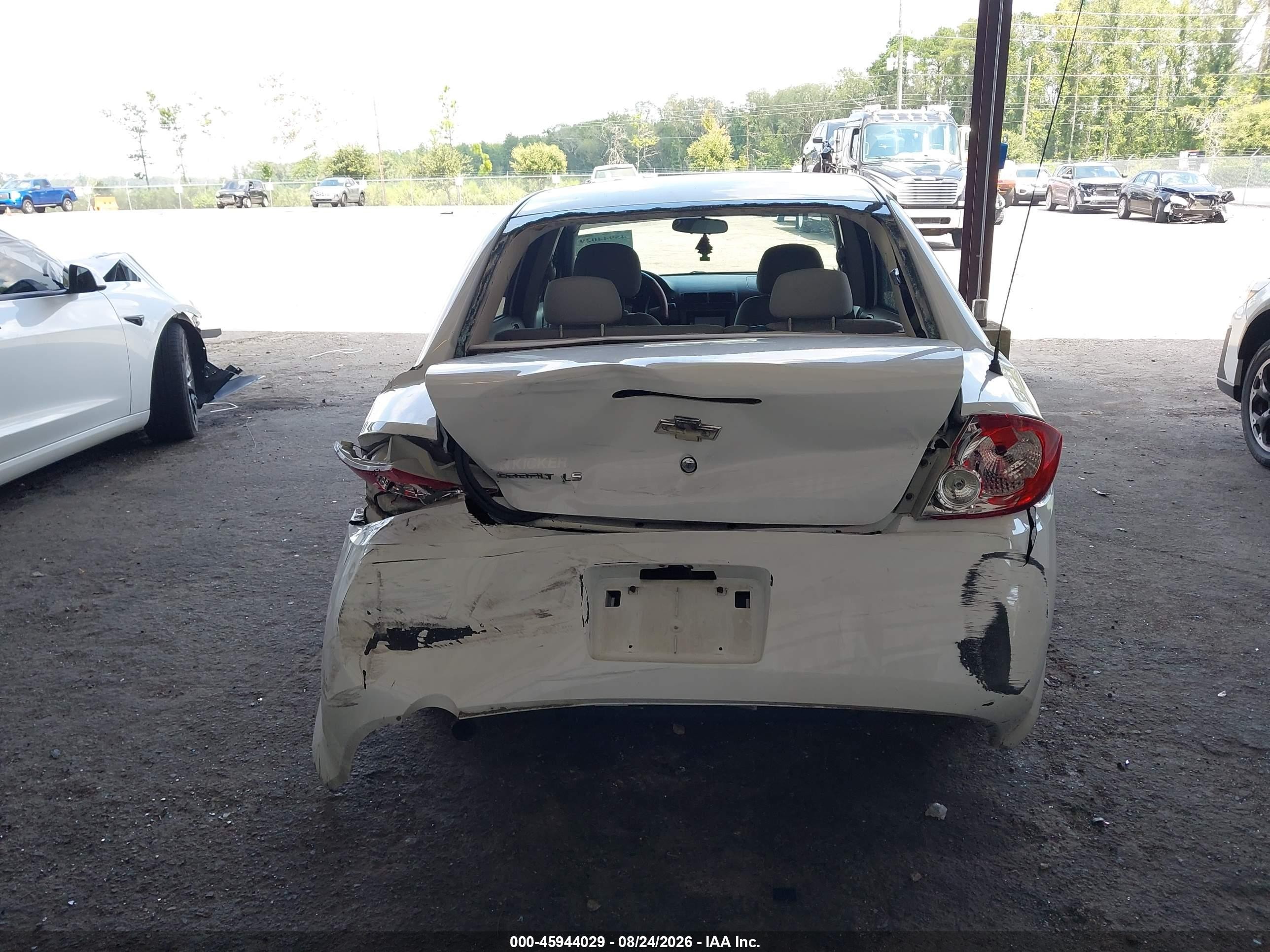 2009 Chevrolet Cobalt Ls White vin: 1G1AS55H397282674