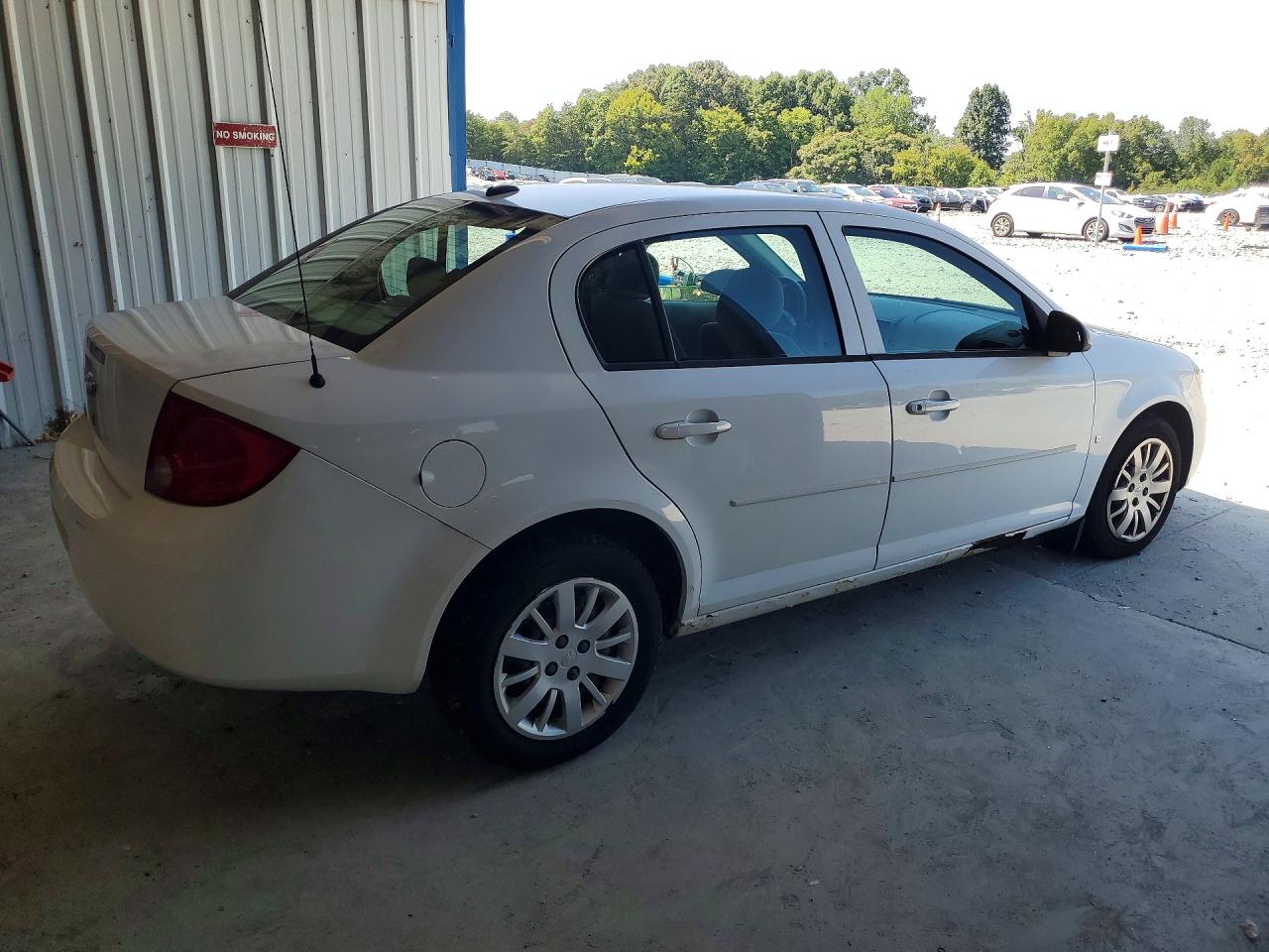 2009 Chevrolet Cobalt Ls White vin: 1G1AS58H097190546