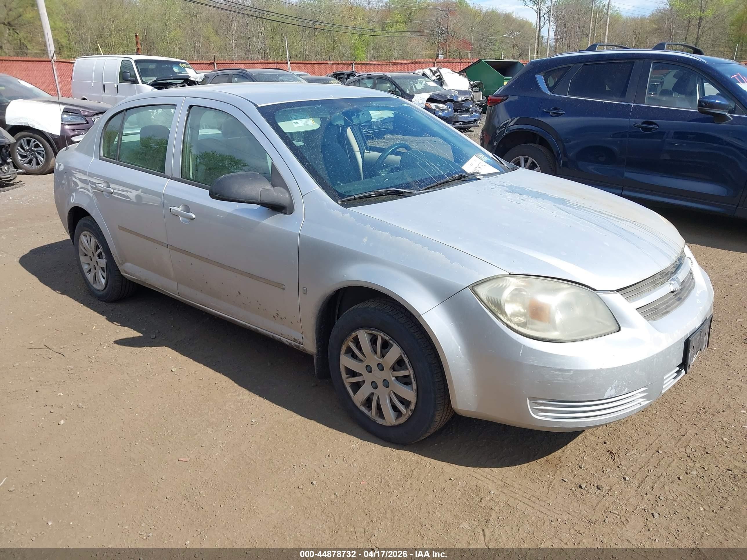 2009 Chevrolet Cobalt Ls Silver vin: 1G1AS58H197209279