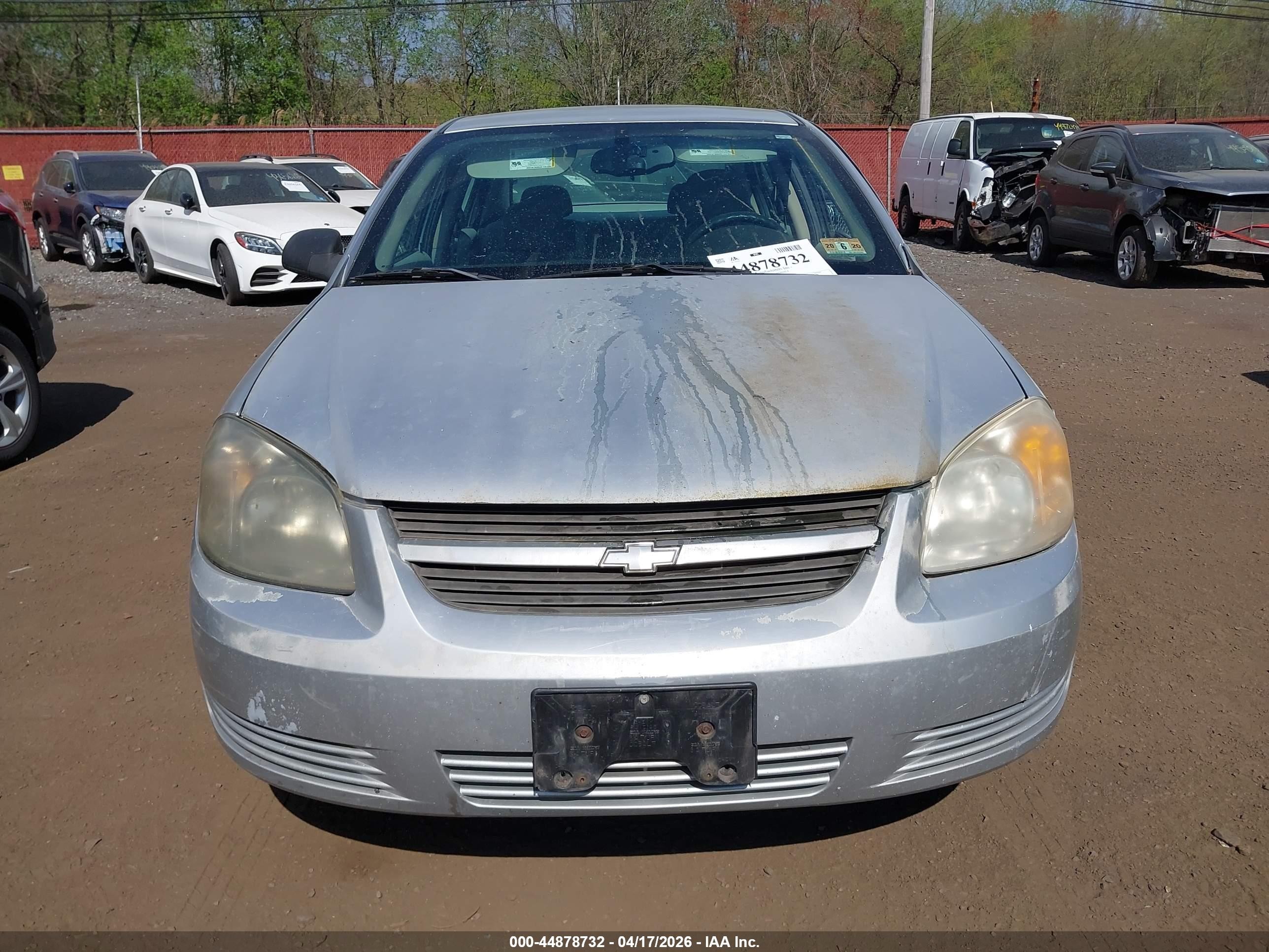 2009 Chevrolet Cobalt Ls Silver vin: 1G1AS58H197209279
