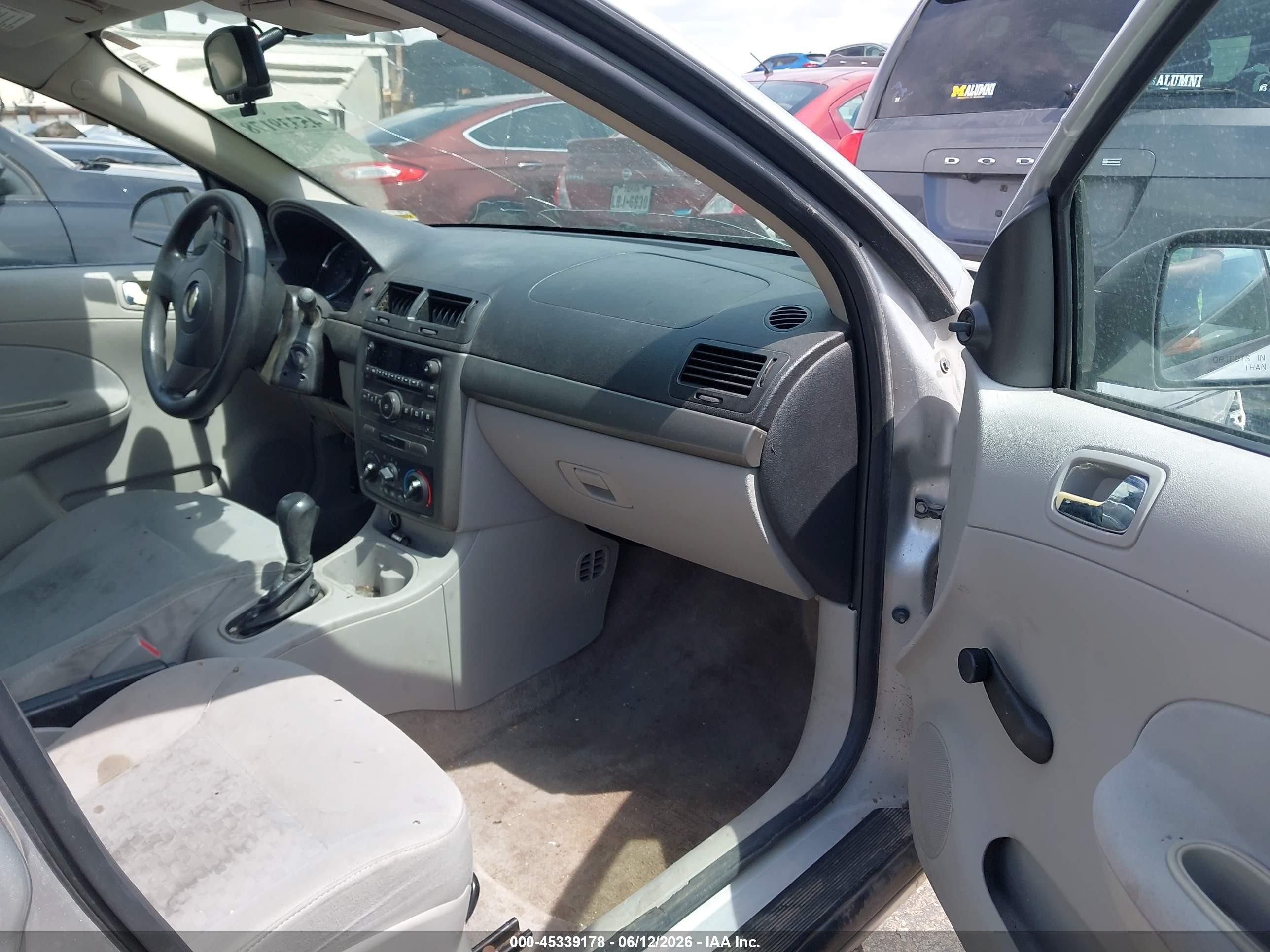 2009 Chevrolet Cobalt Ls Silver vin: 1G1AS58H297172887
