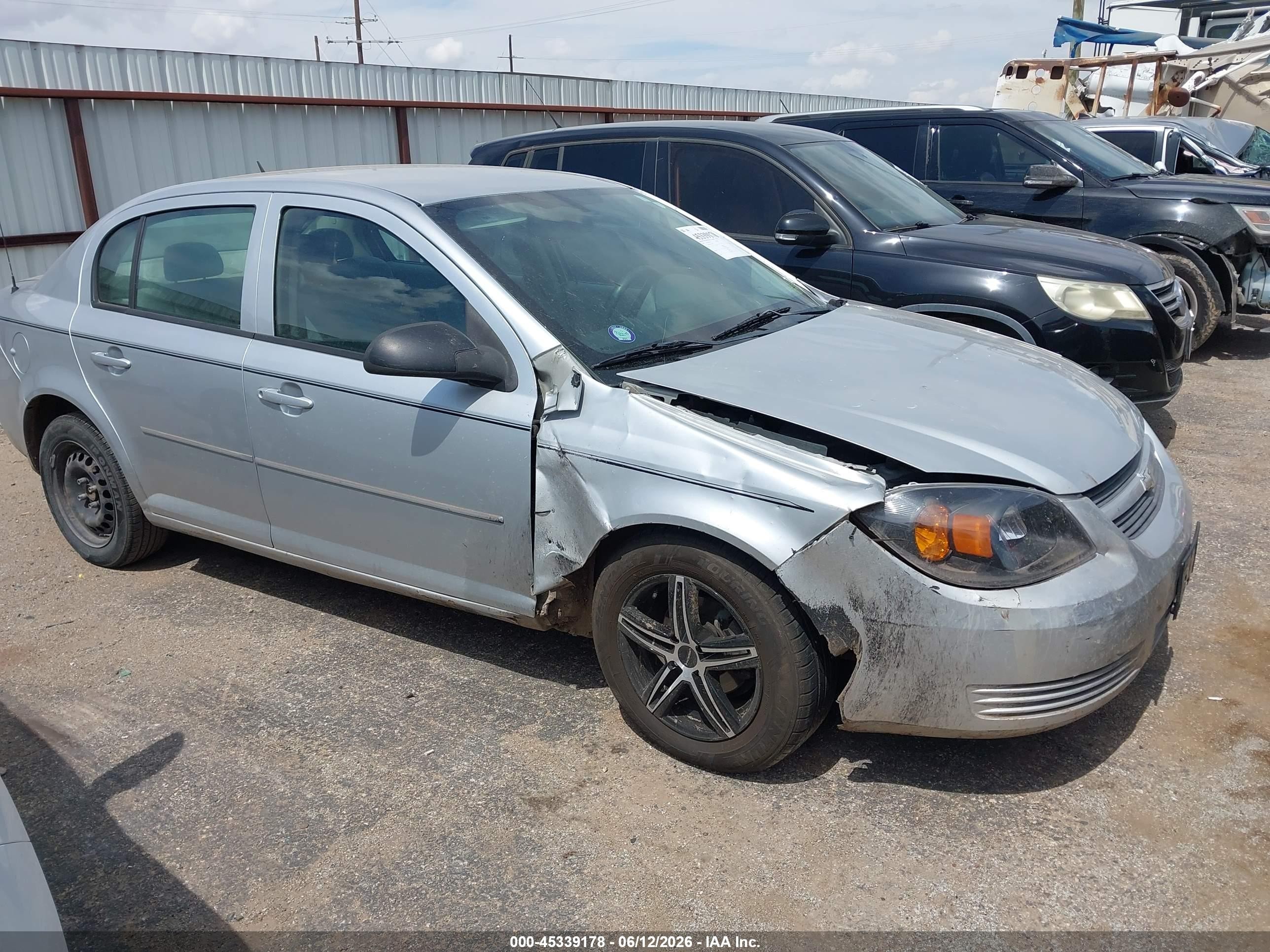 2009 Chevrolet Cobalt Ls Silver vin: 1G1AS58H297172887