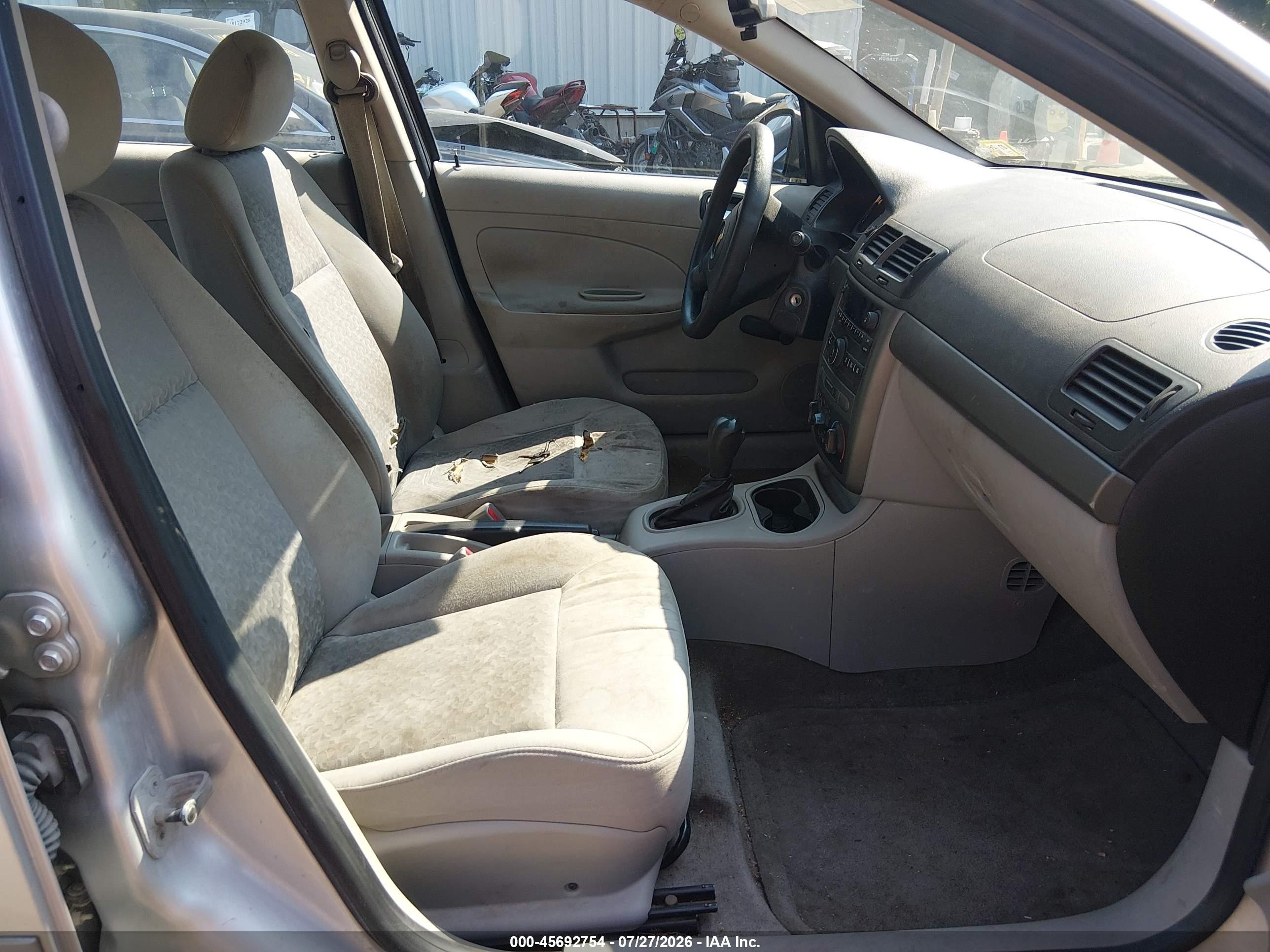 2009 Chevrolet Cobalt Ls Silver vin: 1G1AS58H497278564