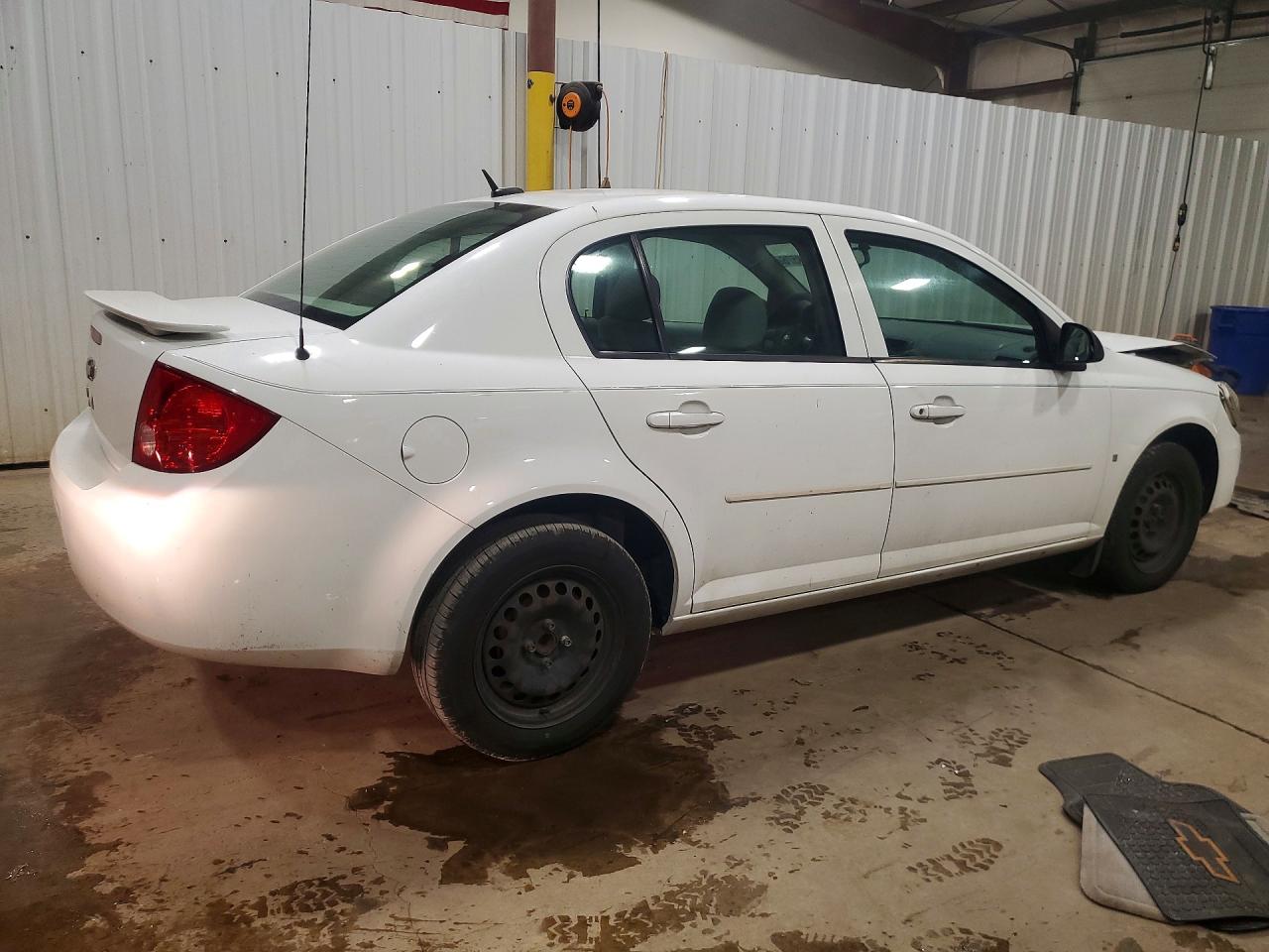 2009 Chevrolet Cobalt Ls White vin: 1G1AS58H697137351