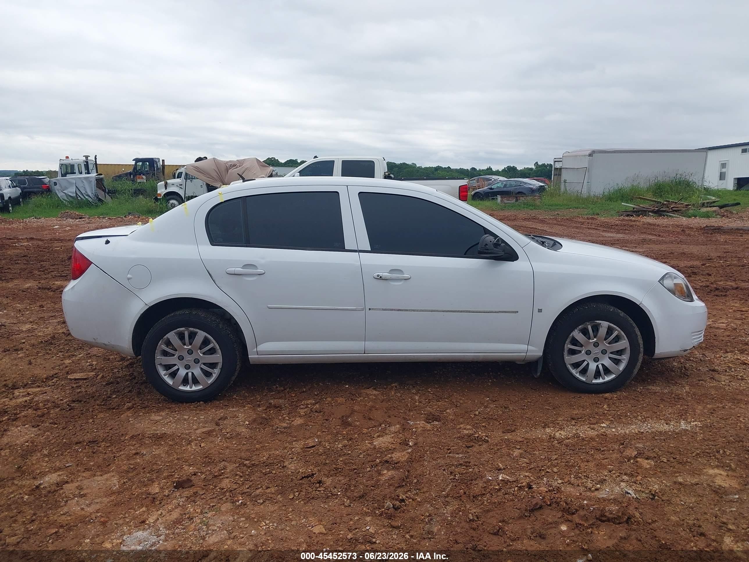 2009 Chevrolet Cobalt Ls White vin: 1G1AS58H897190147