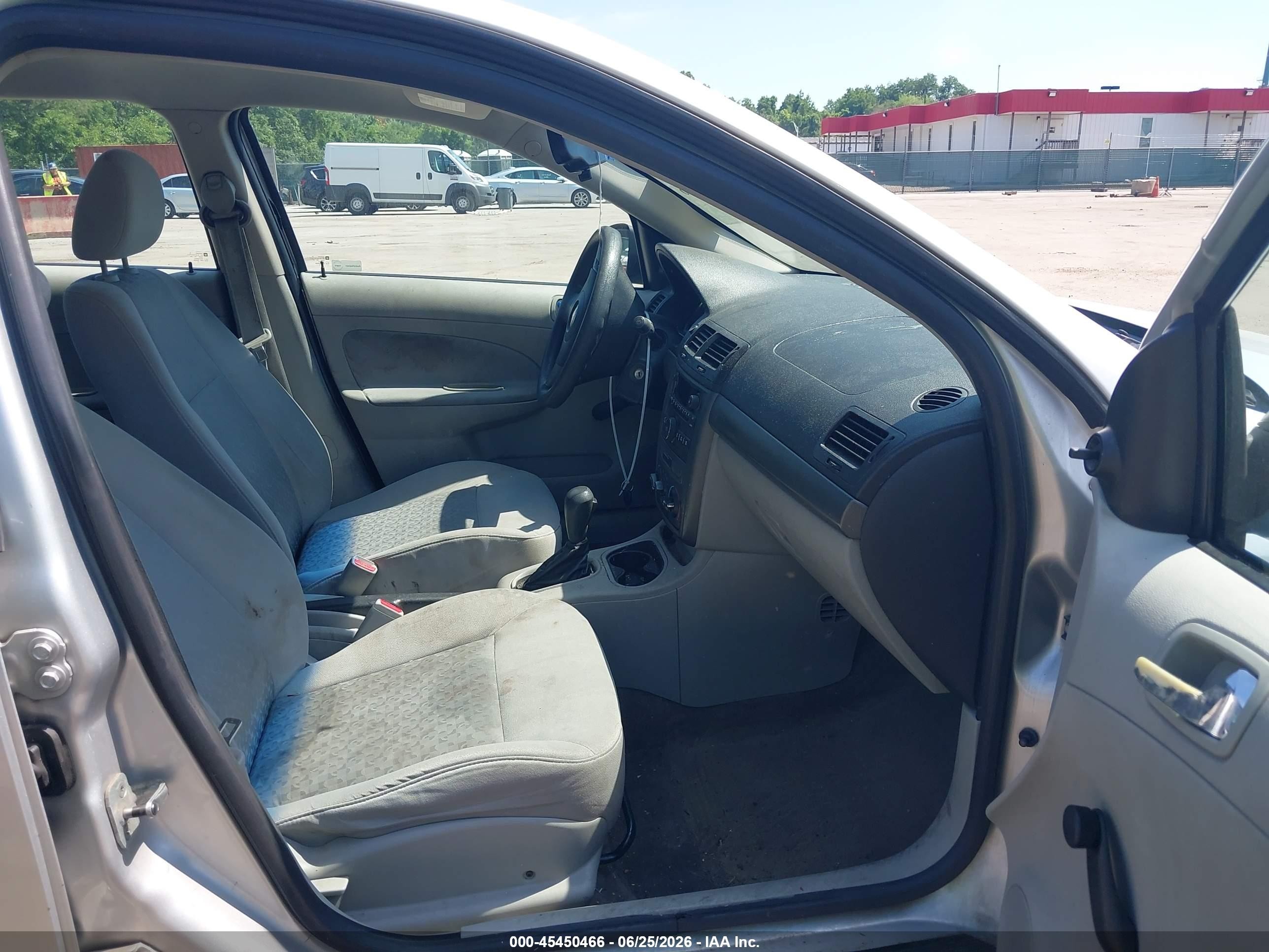 2009 Chevrolet Cobalt Ls Silver vin: 1G1AS58H897208856