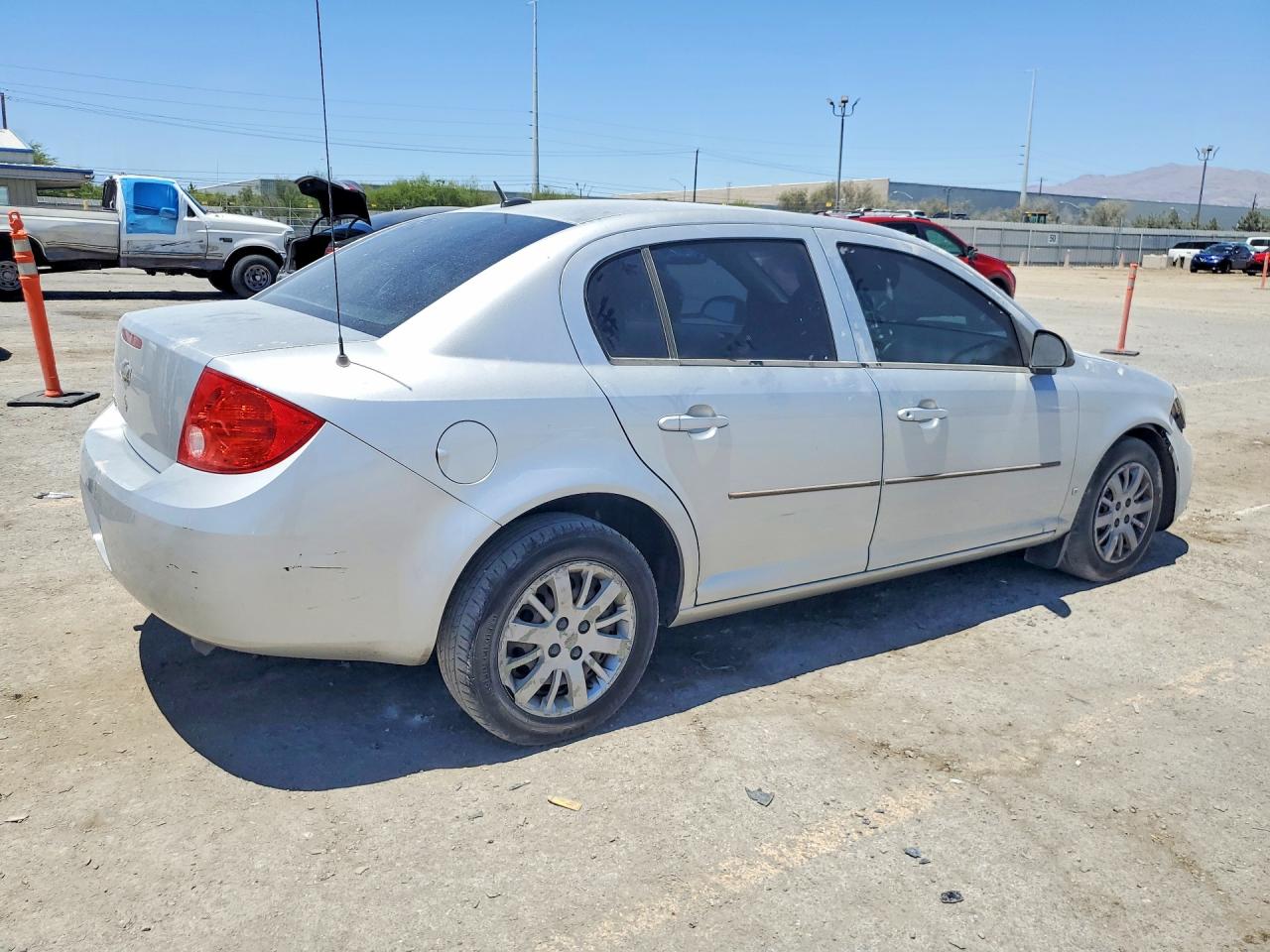 2009 Chevrolet Cobalt Ls Silver vin: 1G1AS58H997178461